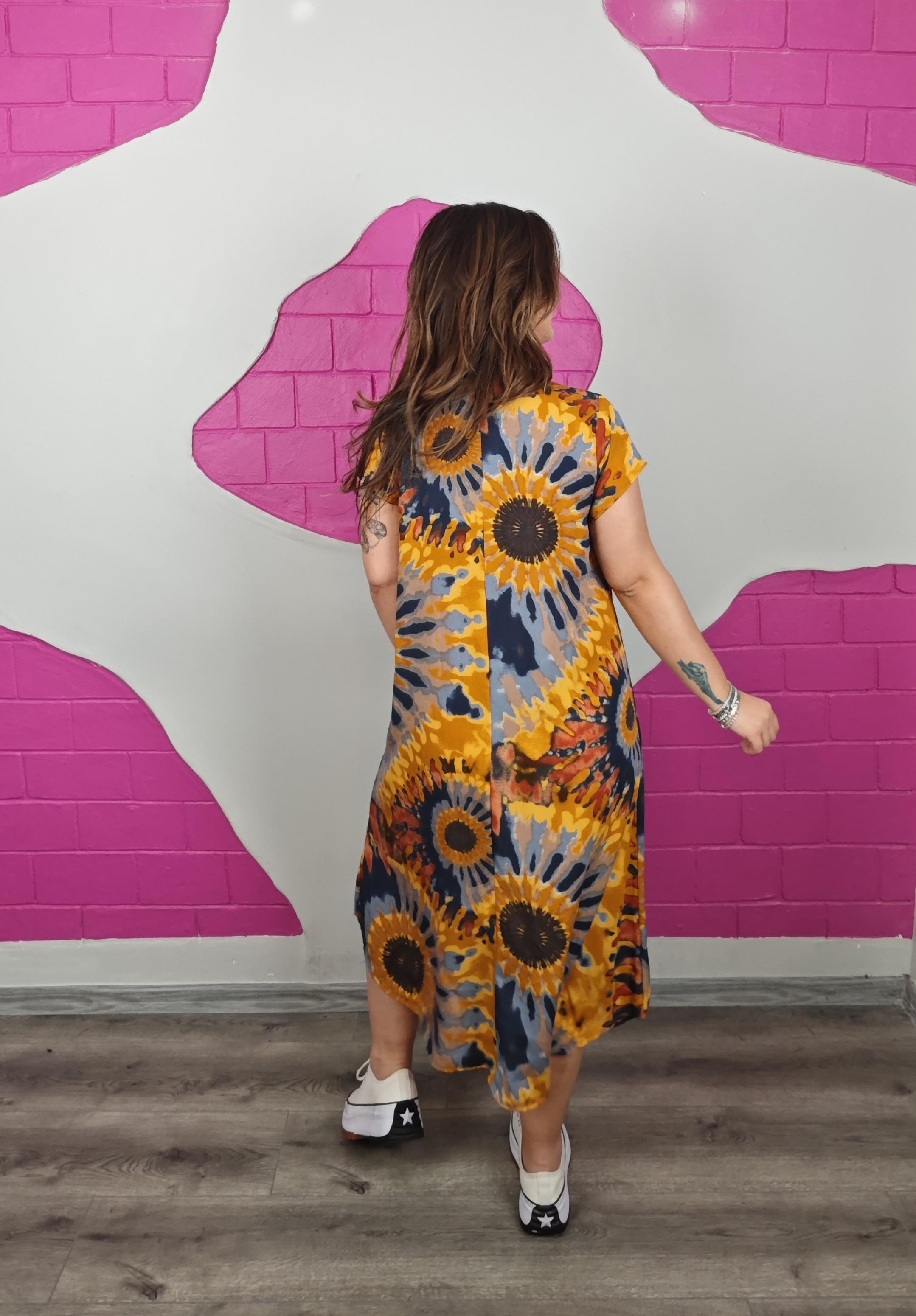 BÜYÜK BEDEN BATİK HARDAL VİSKON ELBİSE