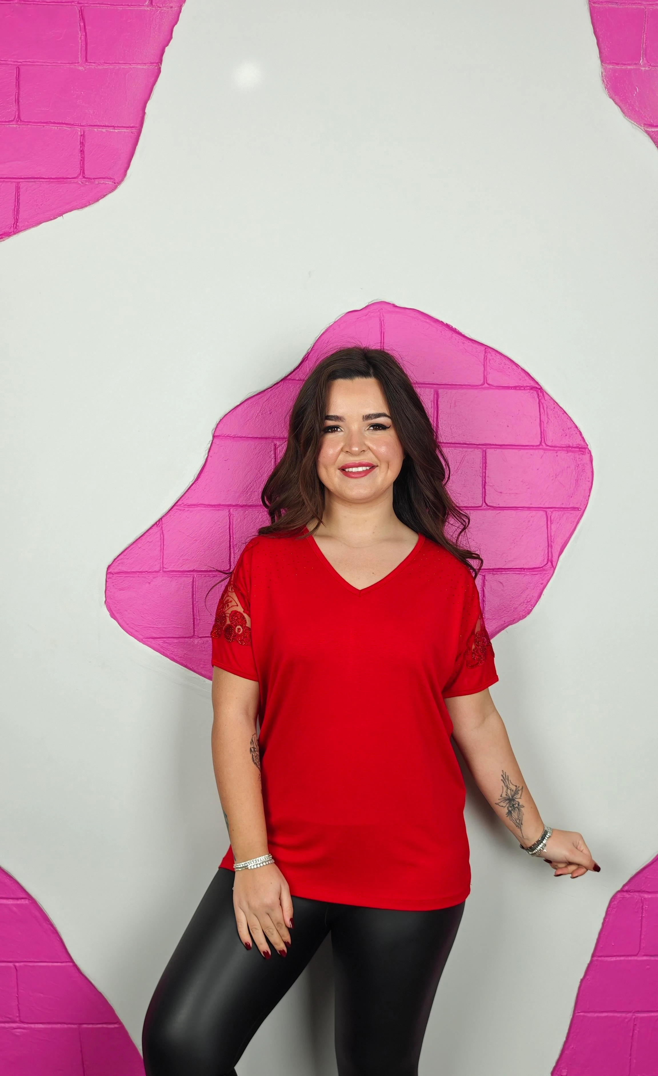 BÜYÜK BEDEN KIRMIZI OMUZ DEKOLTELİ BLUZ