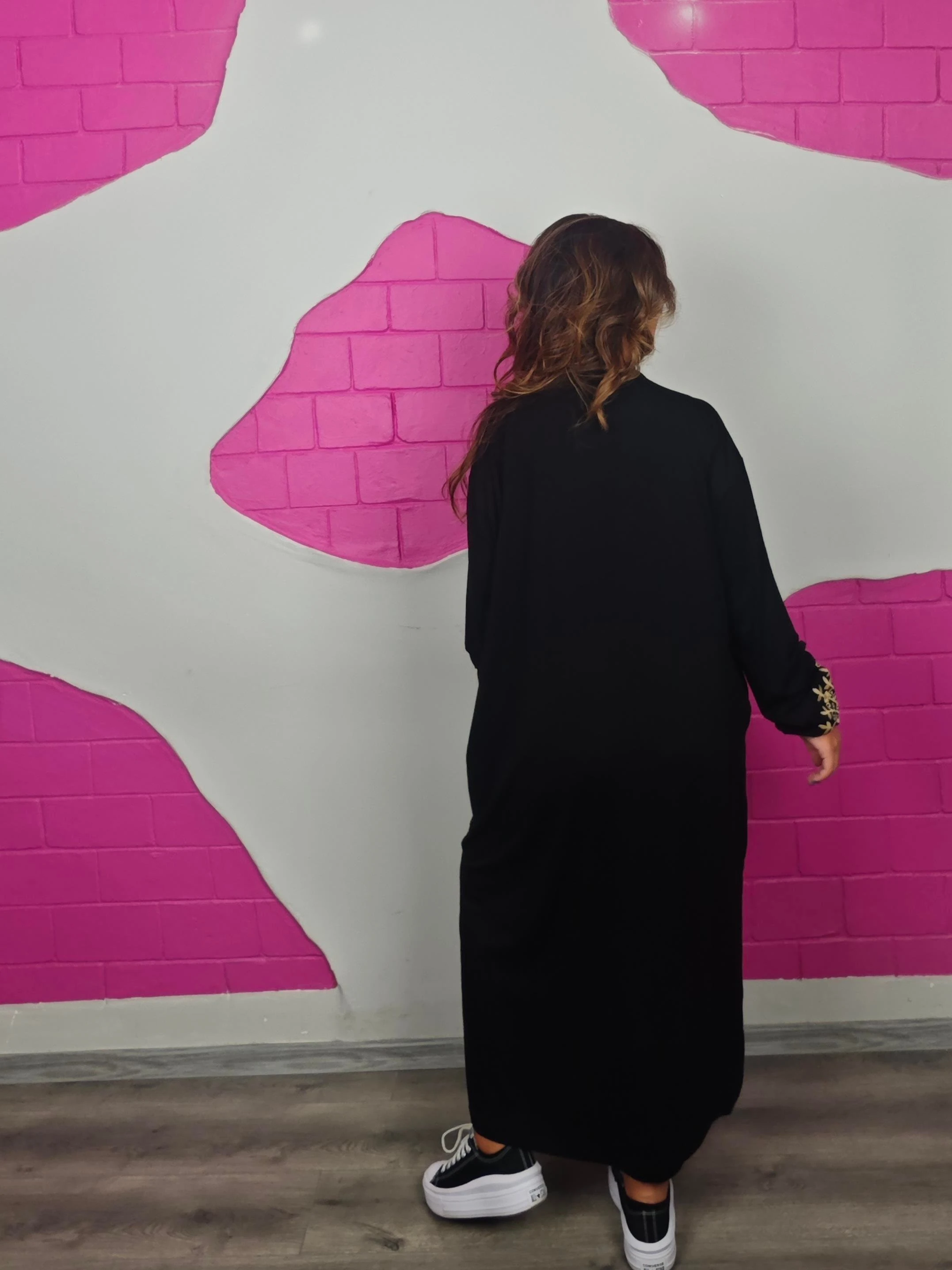 BÜYÜK BEDEN BATTAL KOL UCU NAKIŞLI ELBİSE