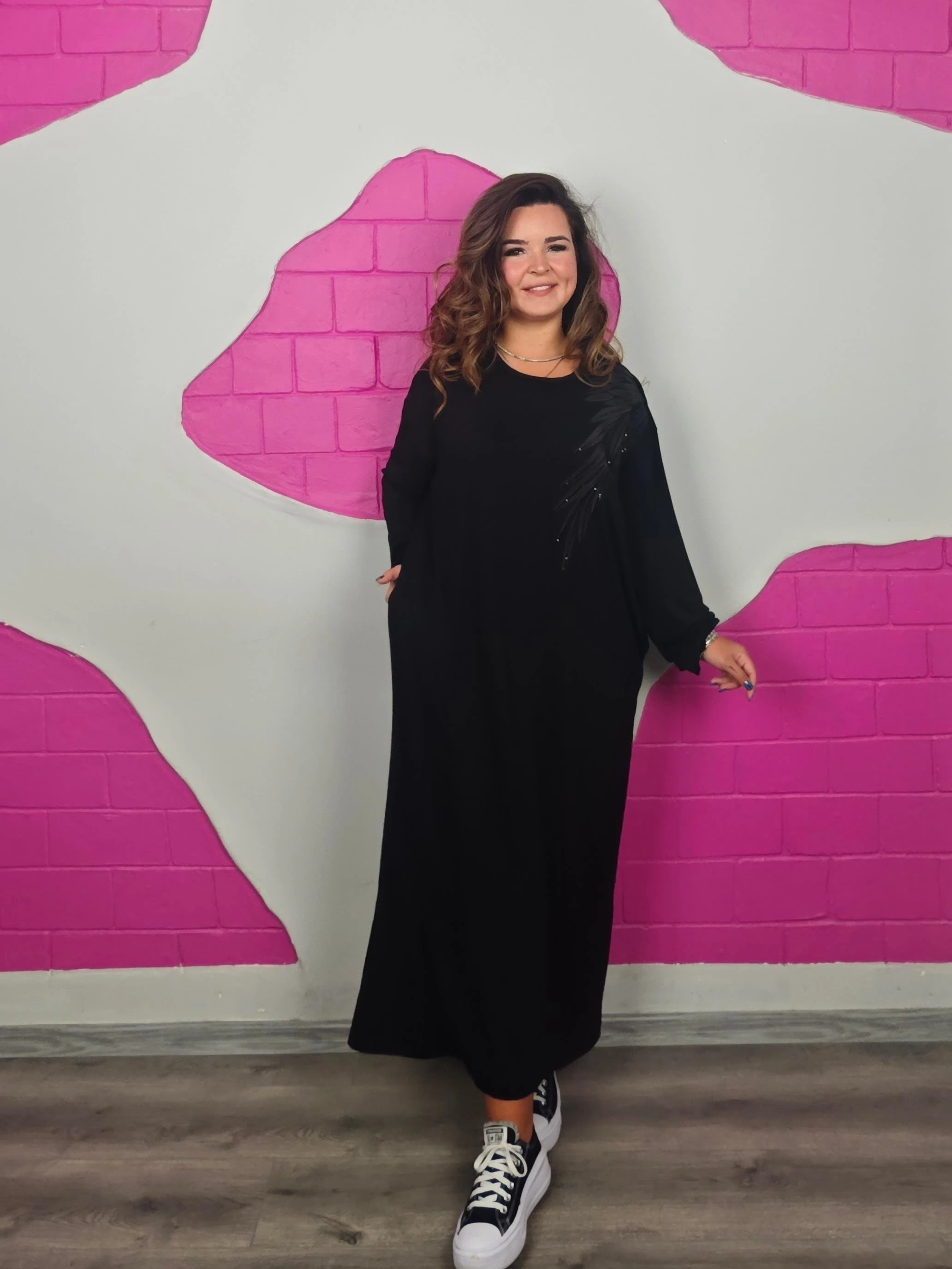 BÜYÜK BEDEN BATTAL SİYAH YAPRAKLI ELBİSE