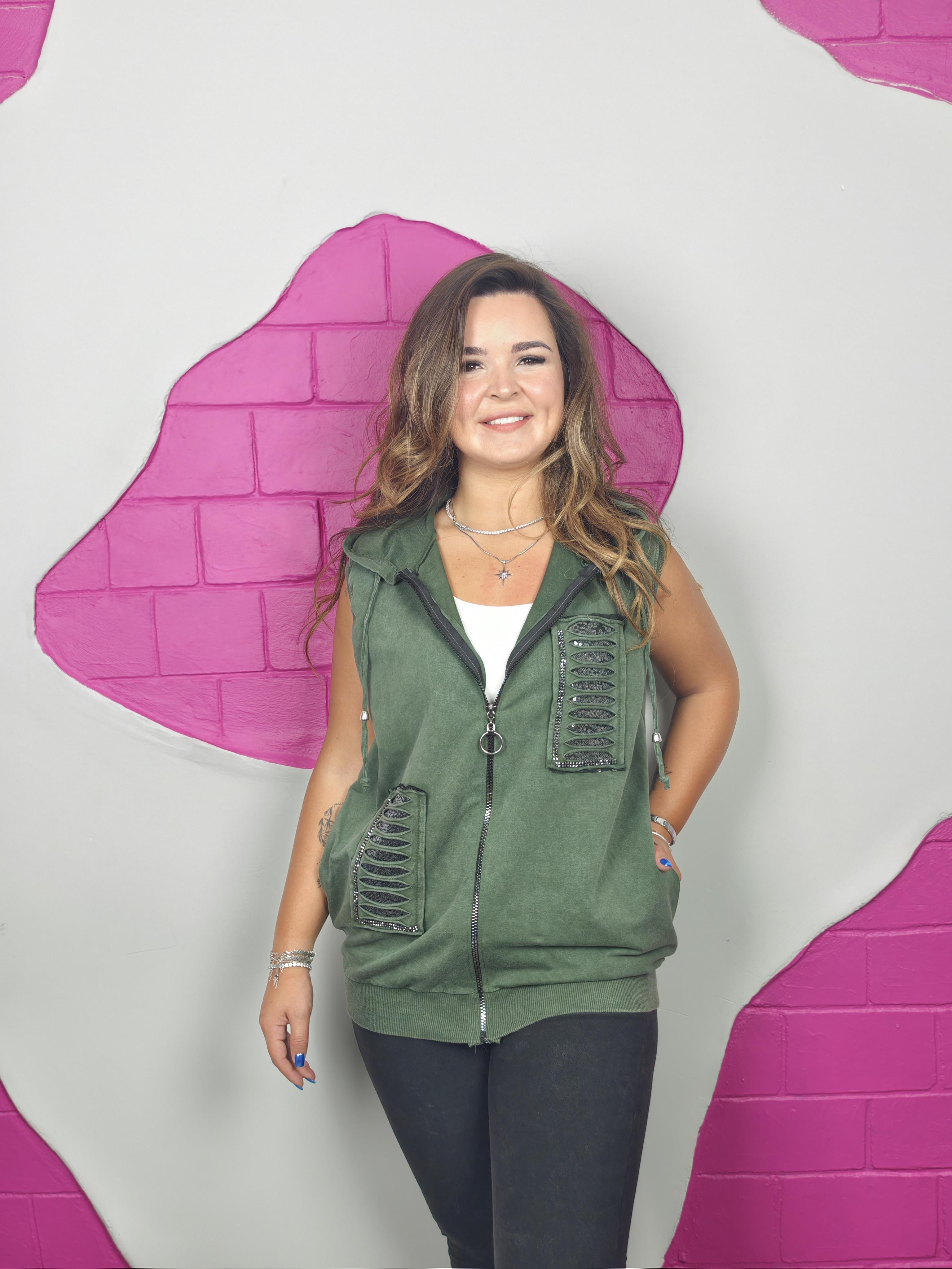 BÜYÜK BEDEN PAYETLİ KAPÜŞONLU HAKİ YELEK 24 EYLÜL KARGO ÖN SİPARİŞ