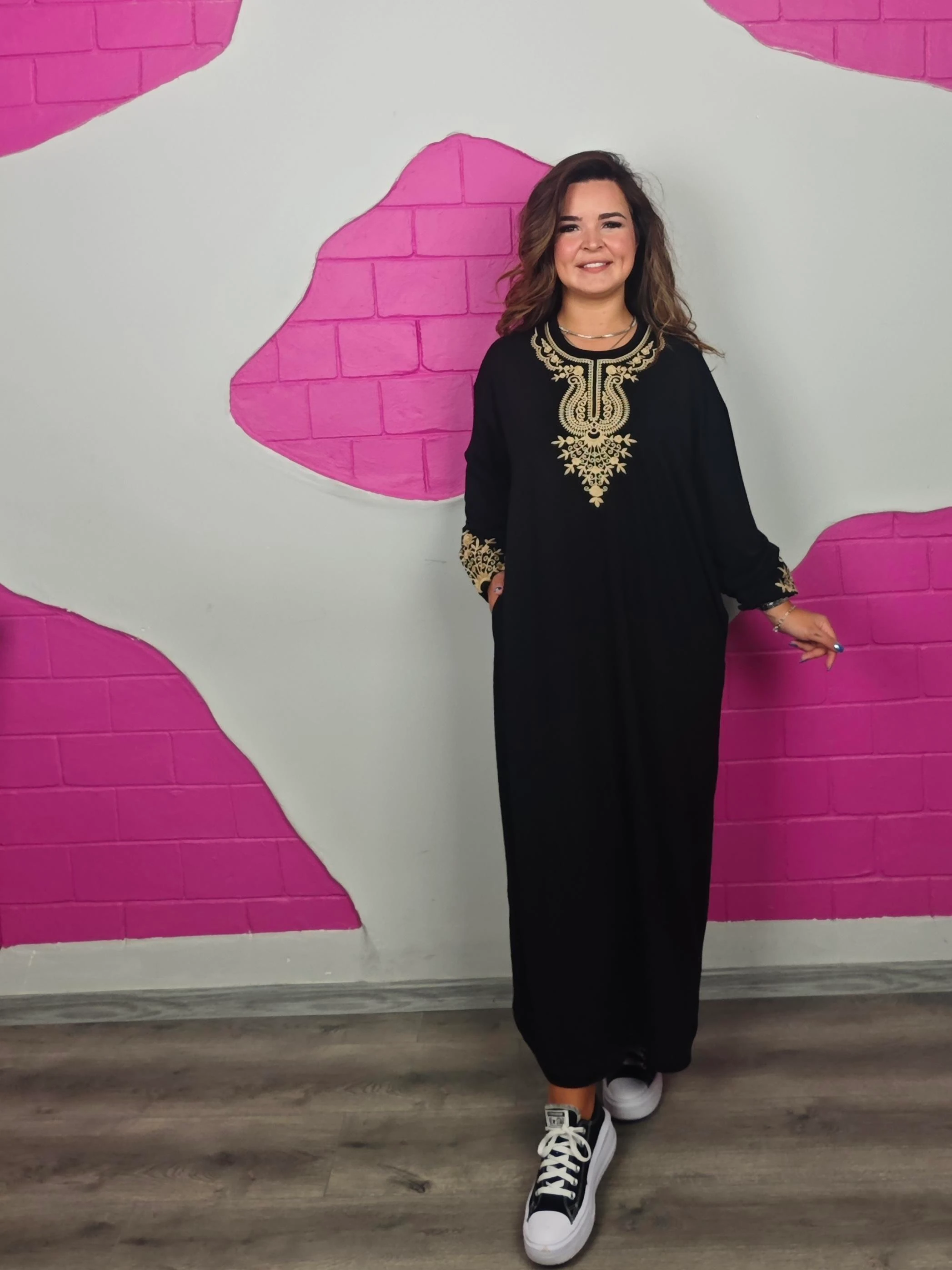 BÜYÜK BEDEN BATTAL KOL UCU NAKIŞLI ELBİSE