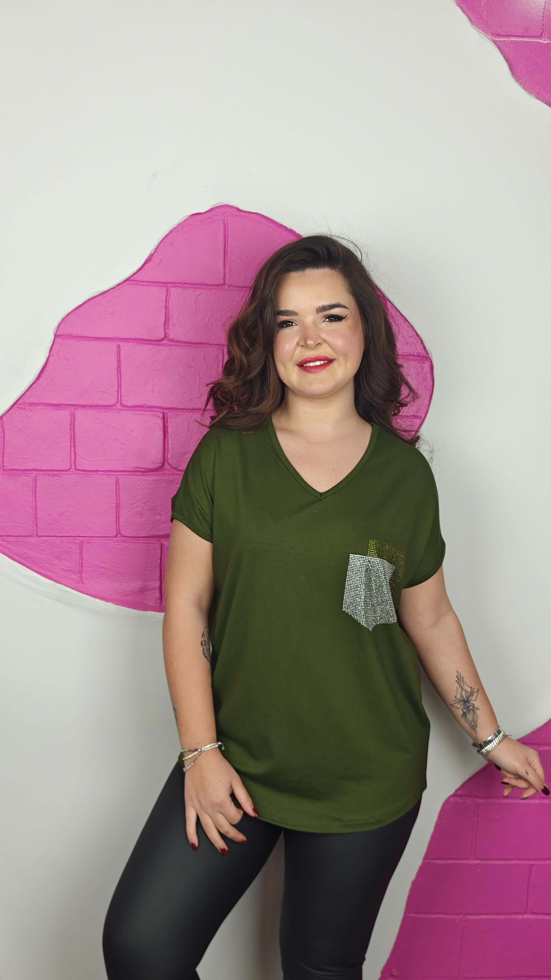 BÜYÜK BEDEN HAKİ CEBİ TAŞLI BLUZ