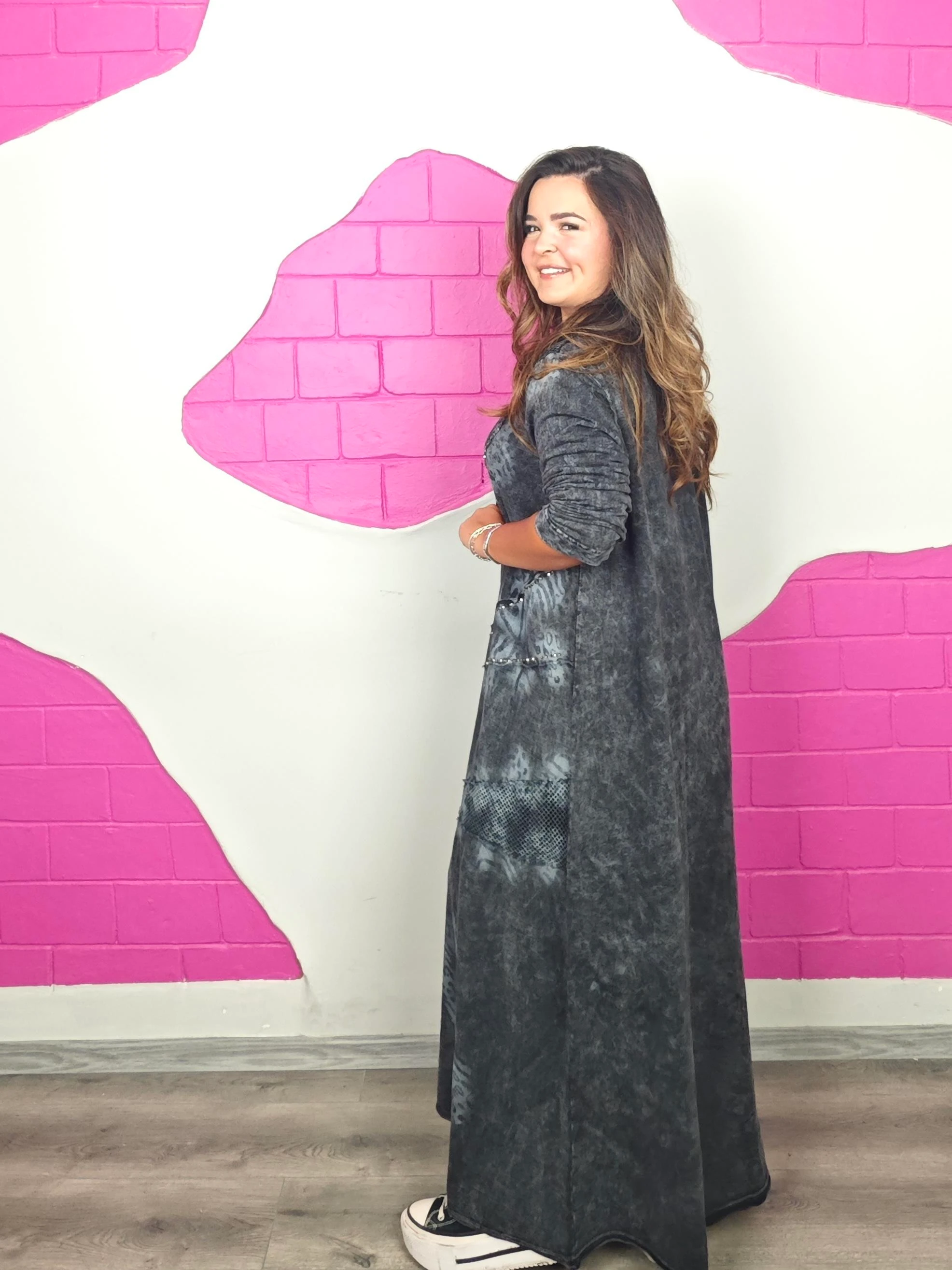 BÜYÜK BEDEN YIKAMALI GRİ TRİKO ELBİSE