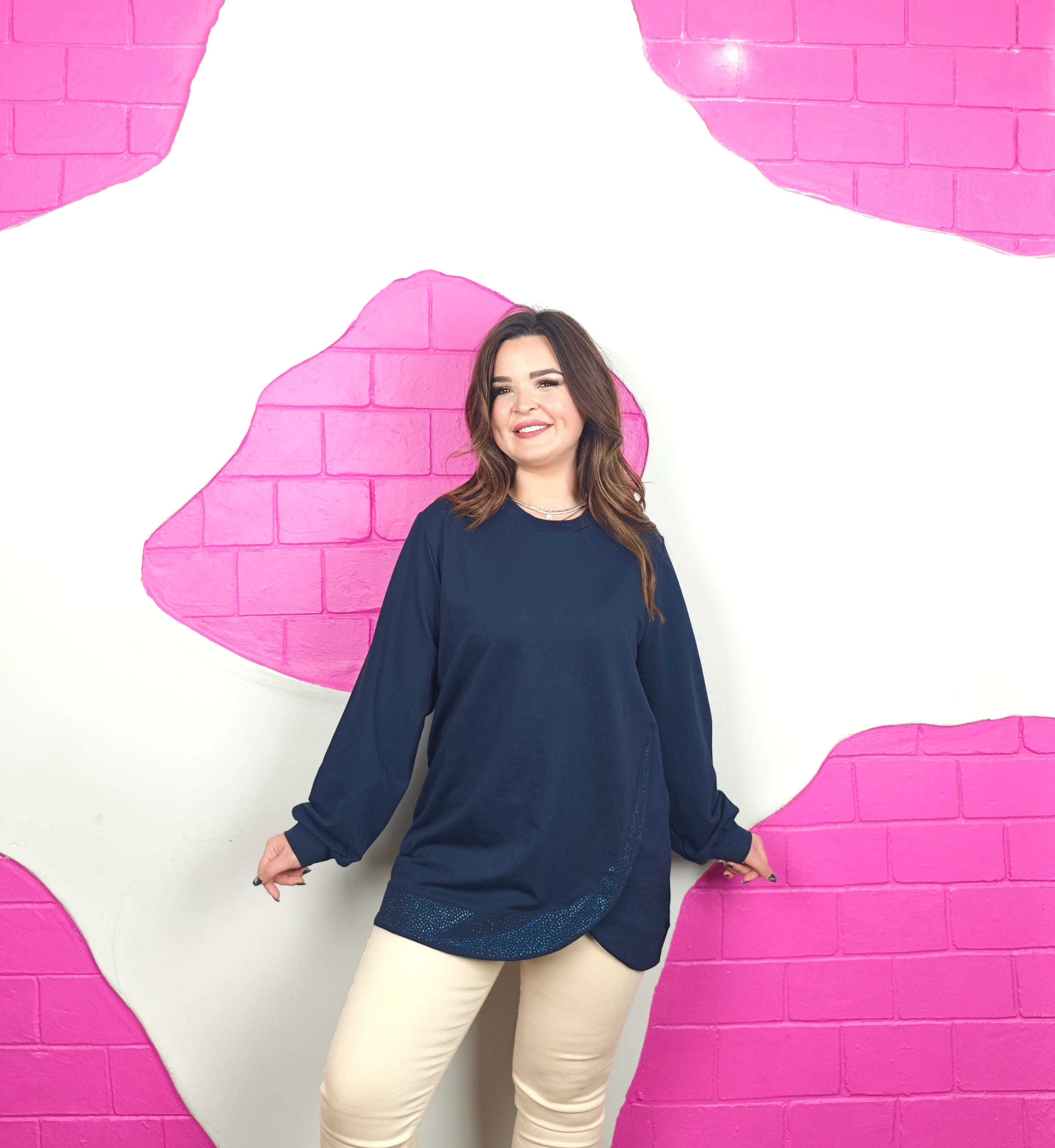 BÜYÜK BEDEN LACİVERT TAŞ DETAYLI SWEATSHIRT