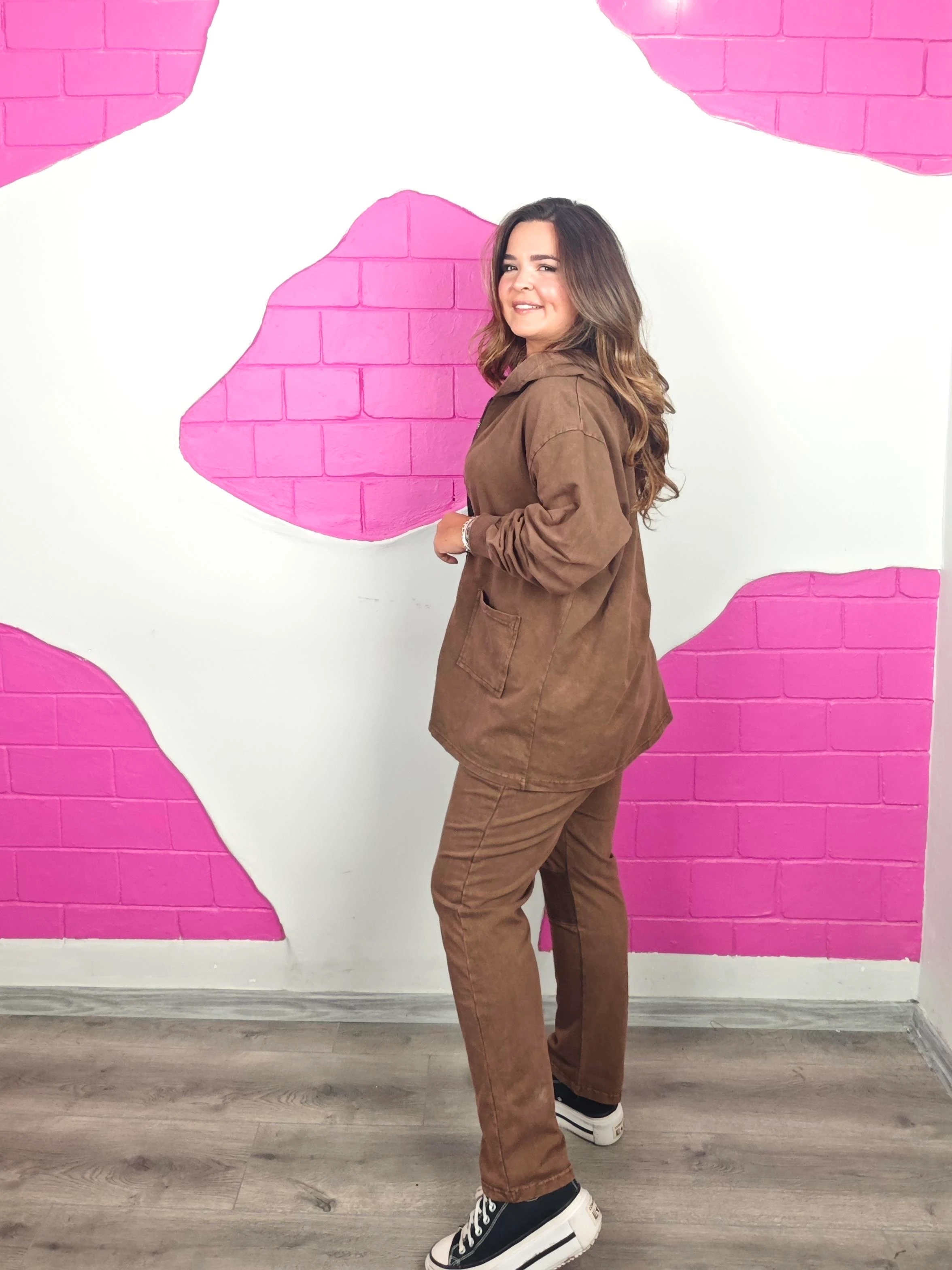 BÜYÜK BEDEN KAHVE FİLELİ YIKAMALI TAKIM