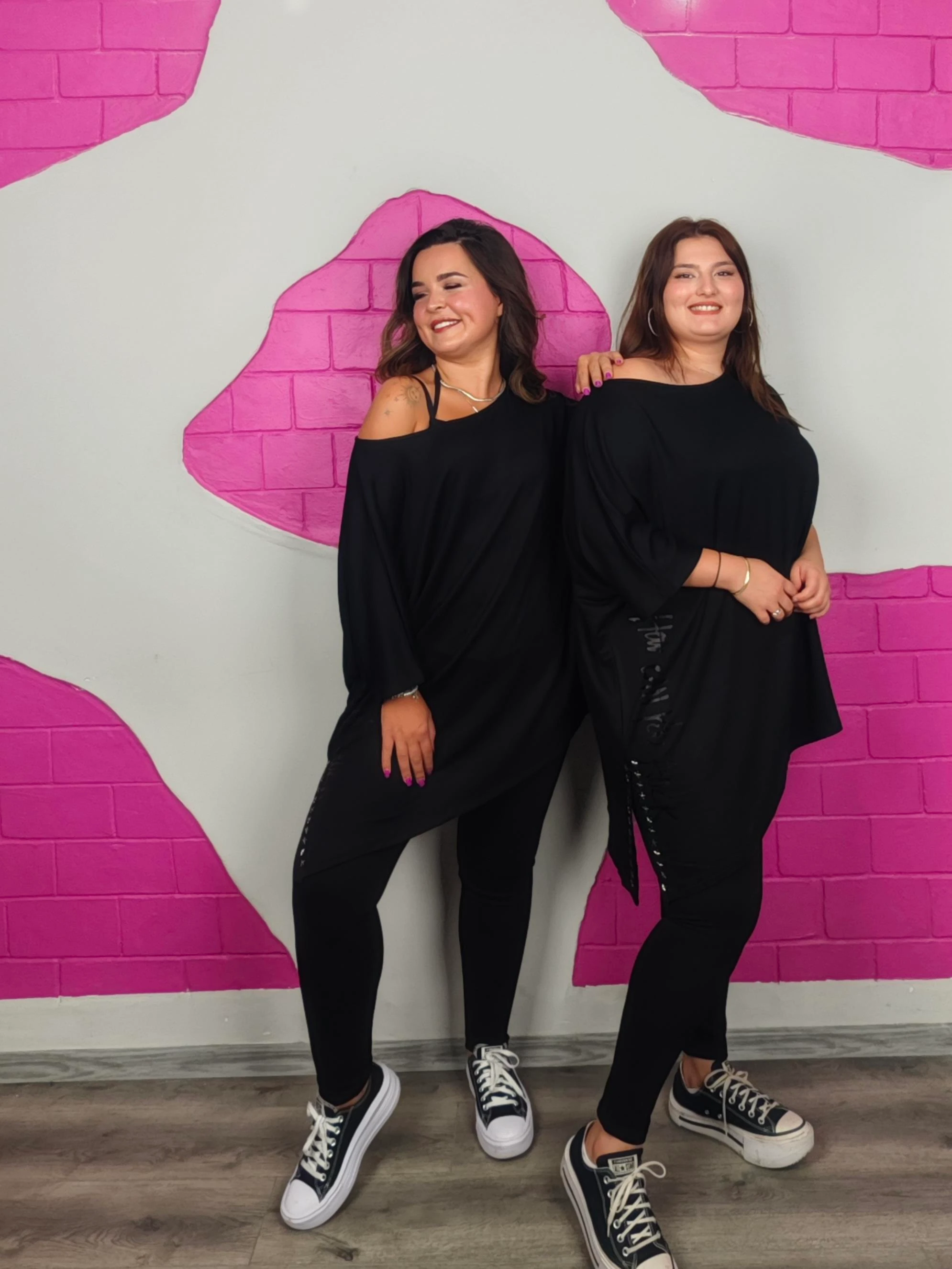 BÜYÜK BEDEN YILDIZ TROKLU BLUZ