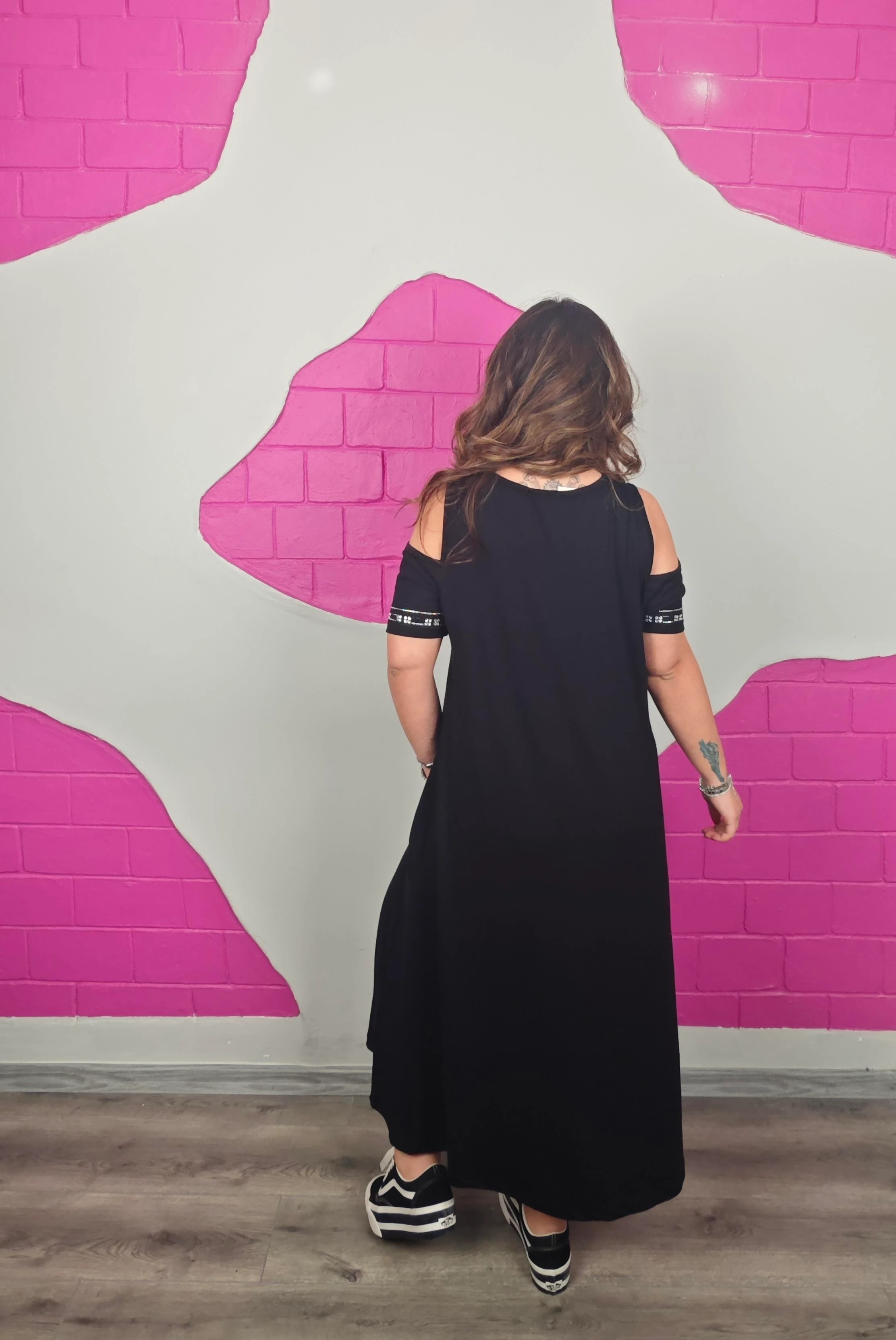 BÜYÜK BEDEN YAKASI TAŞLI ELBİSE