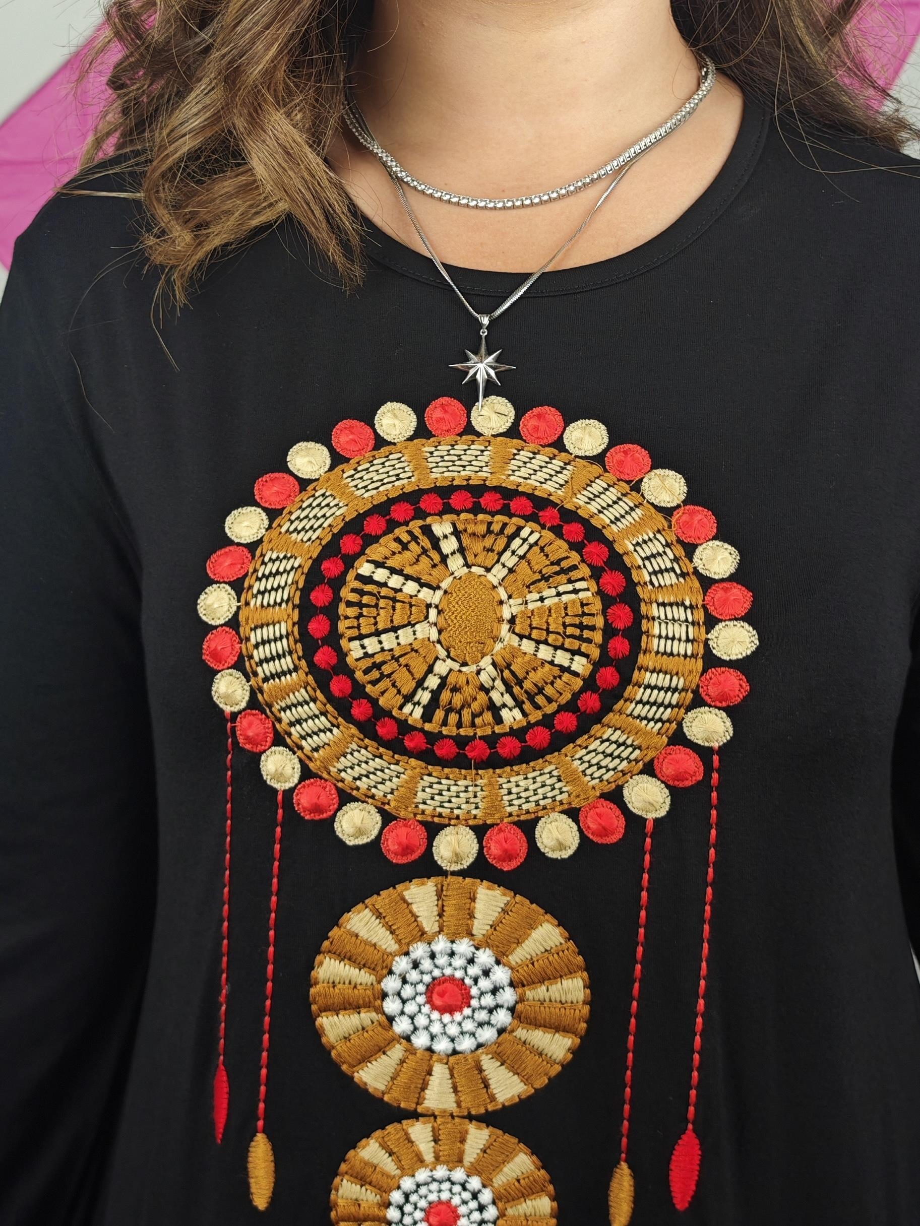 BÜYÜK BEDEN UZUN KOL NAKIŞLI ELBİSE