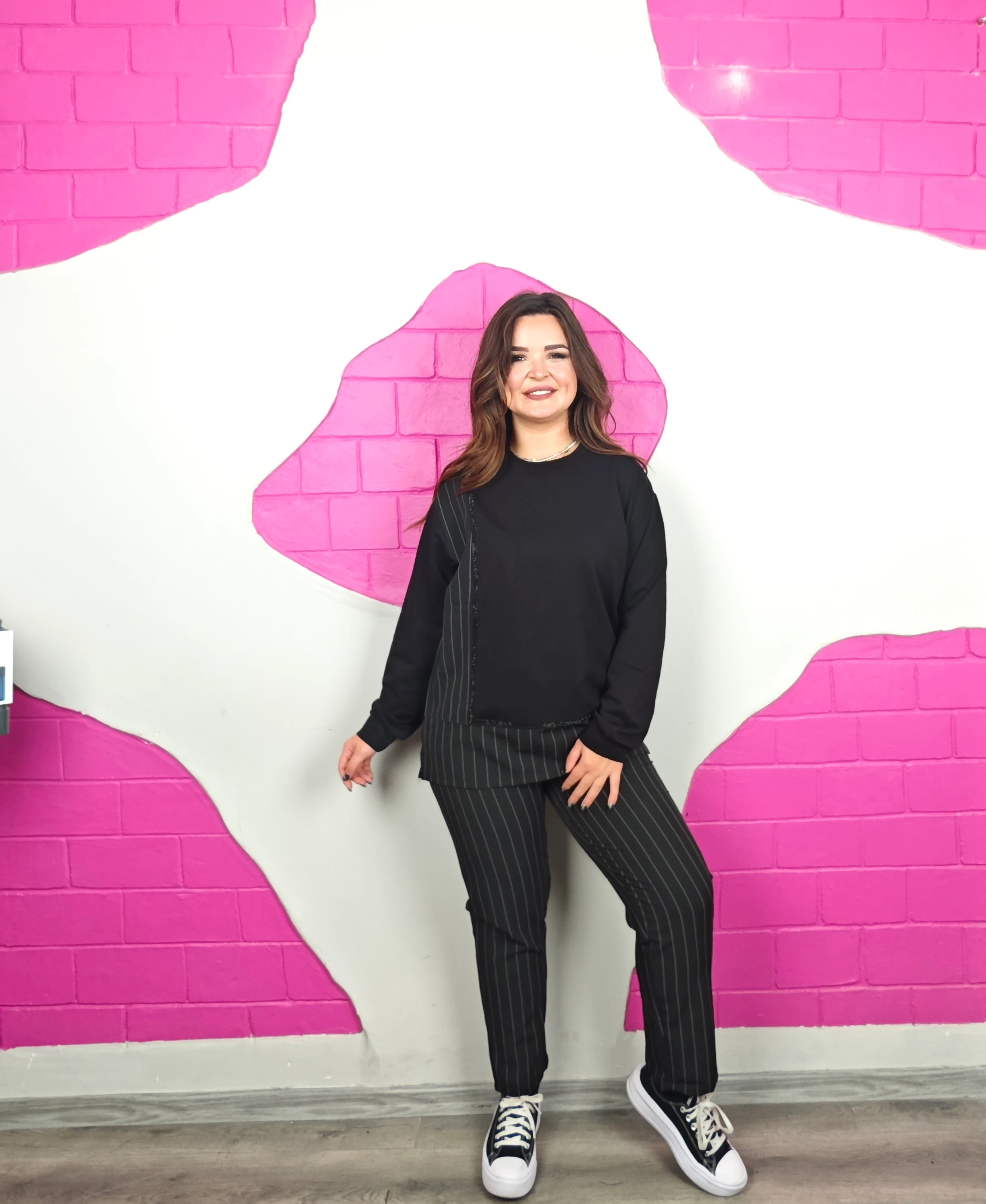 BÜYÜK BEDEN ÇİZGİ DETAYLI TAKIM