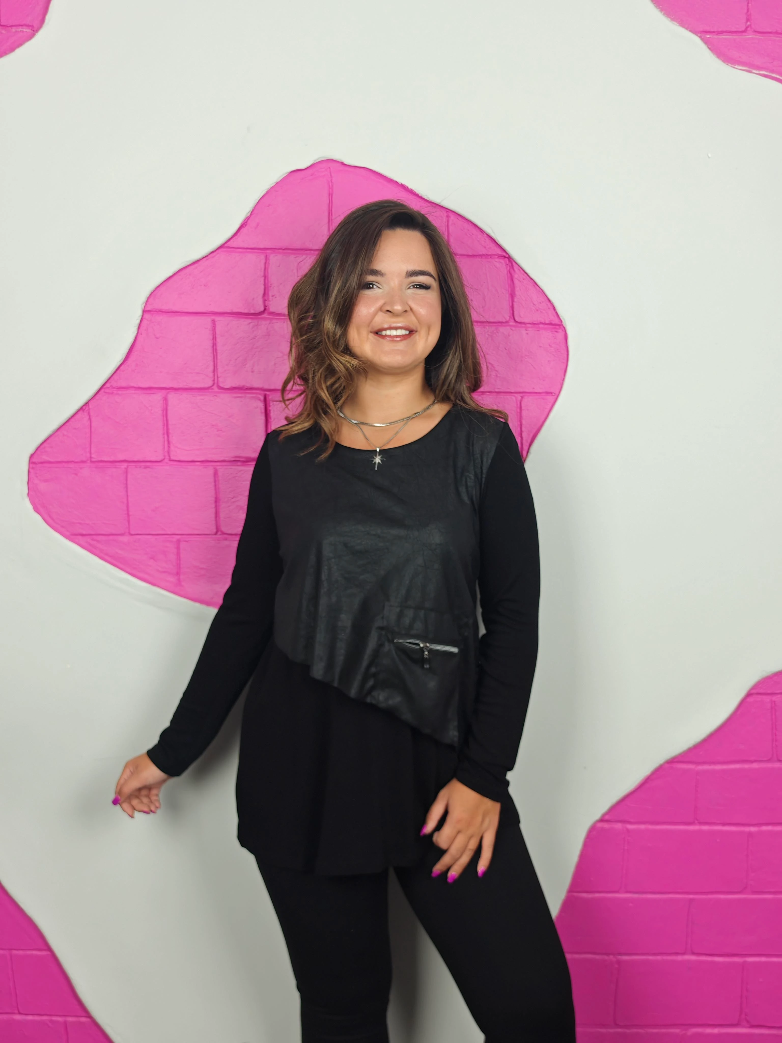 BÜYÜK BEDEN DERİLİ FERMUAR DETAYLI BLUZ