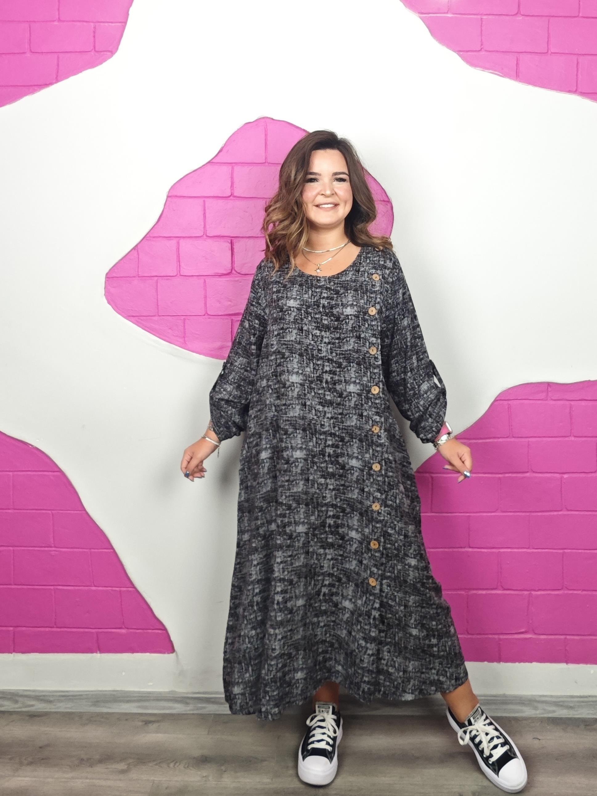 BÜYÜK BEDEN GRİ DÜĞMELİ VİSKON ELBİSE ÖN SİPARİŞE AÇIK 24 EYLÜL KARGO