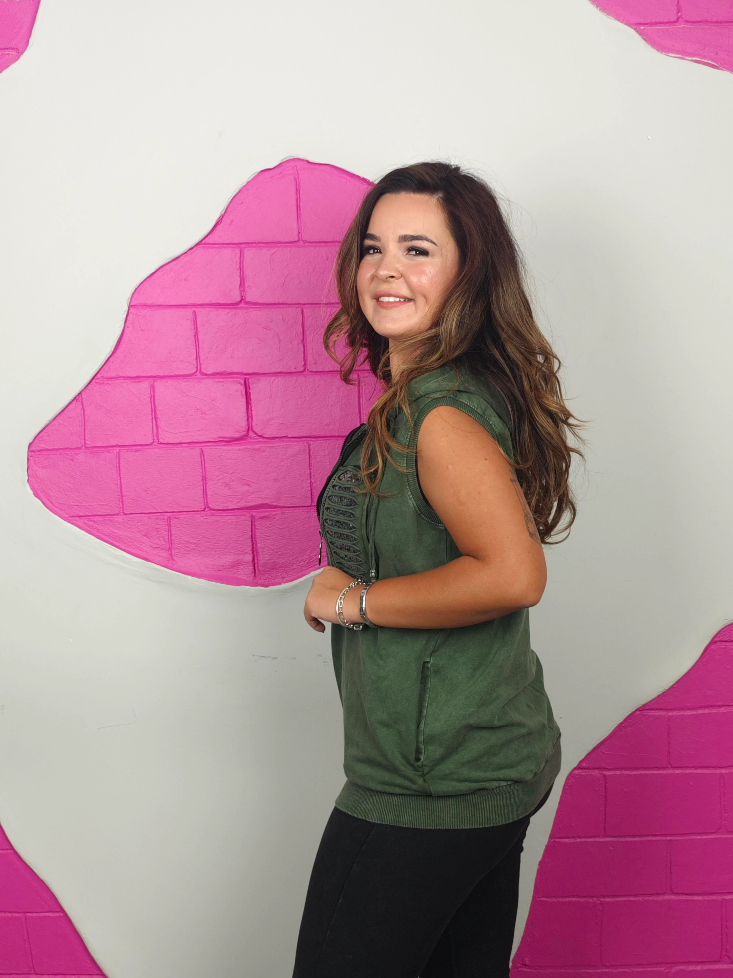 BÜYÜK BEDEN PAYETLİ KAPÜŞONLU HAKİ YELEK 24 EYLÜL KARGO ÖN SİPARİŞ