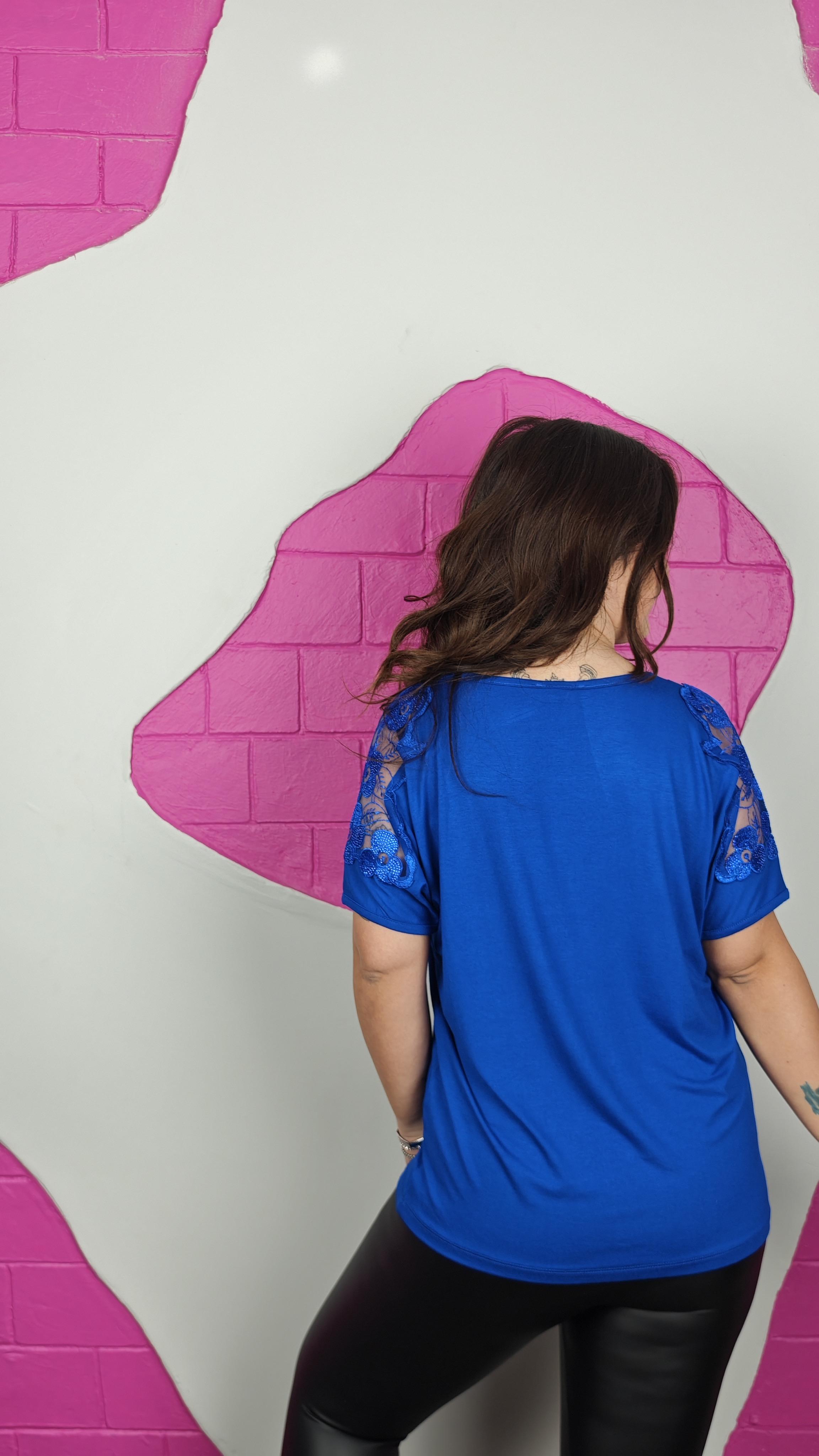 BÜYÜK BEDEN SAKS OMUZ DEKOLTELİ BLUZ