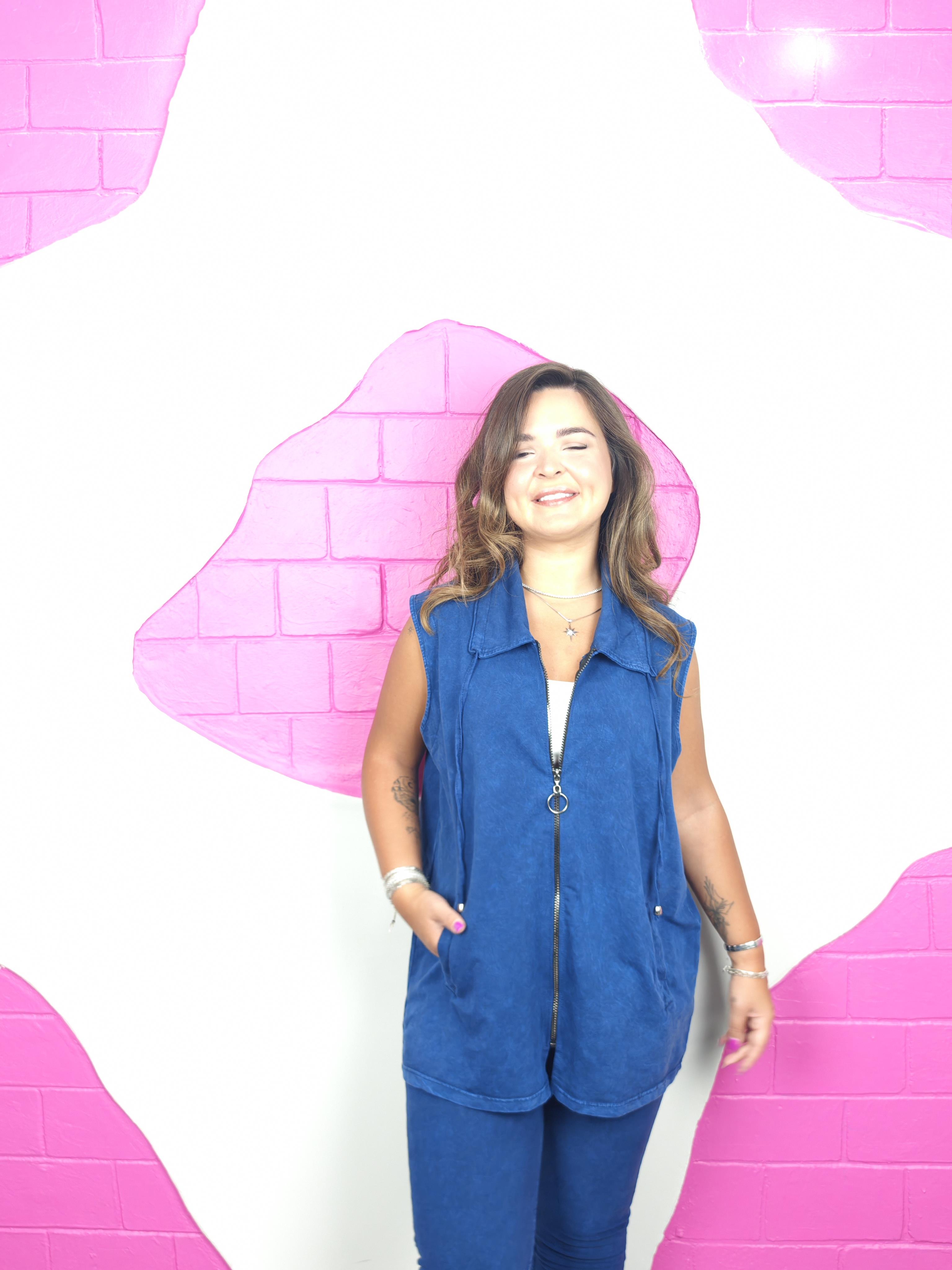 BÜYÜK BEDEN MAVİ YIKAMALI YELEK