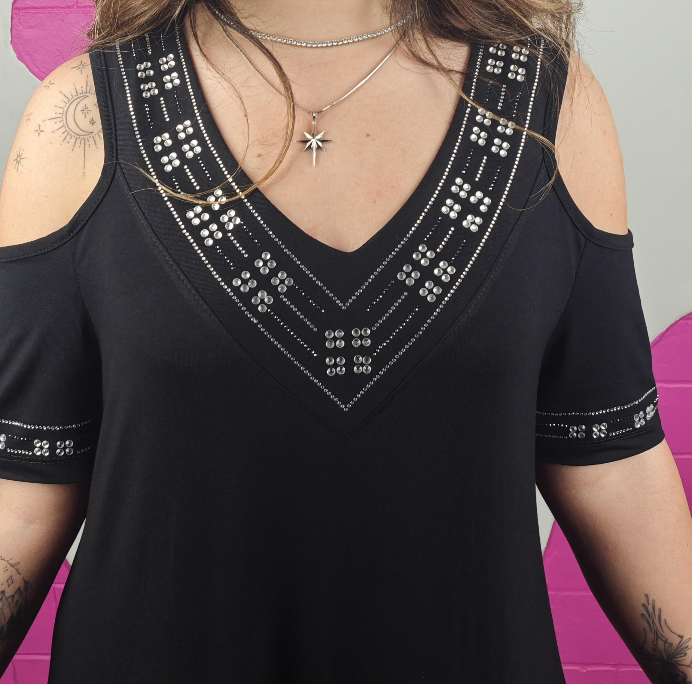 BÜYÜK BEDEN YAKASI TAŞLI ELBİSE