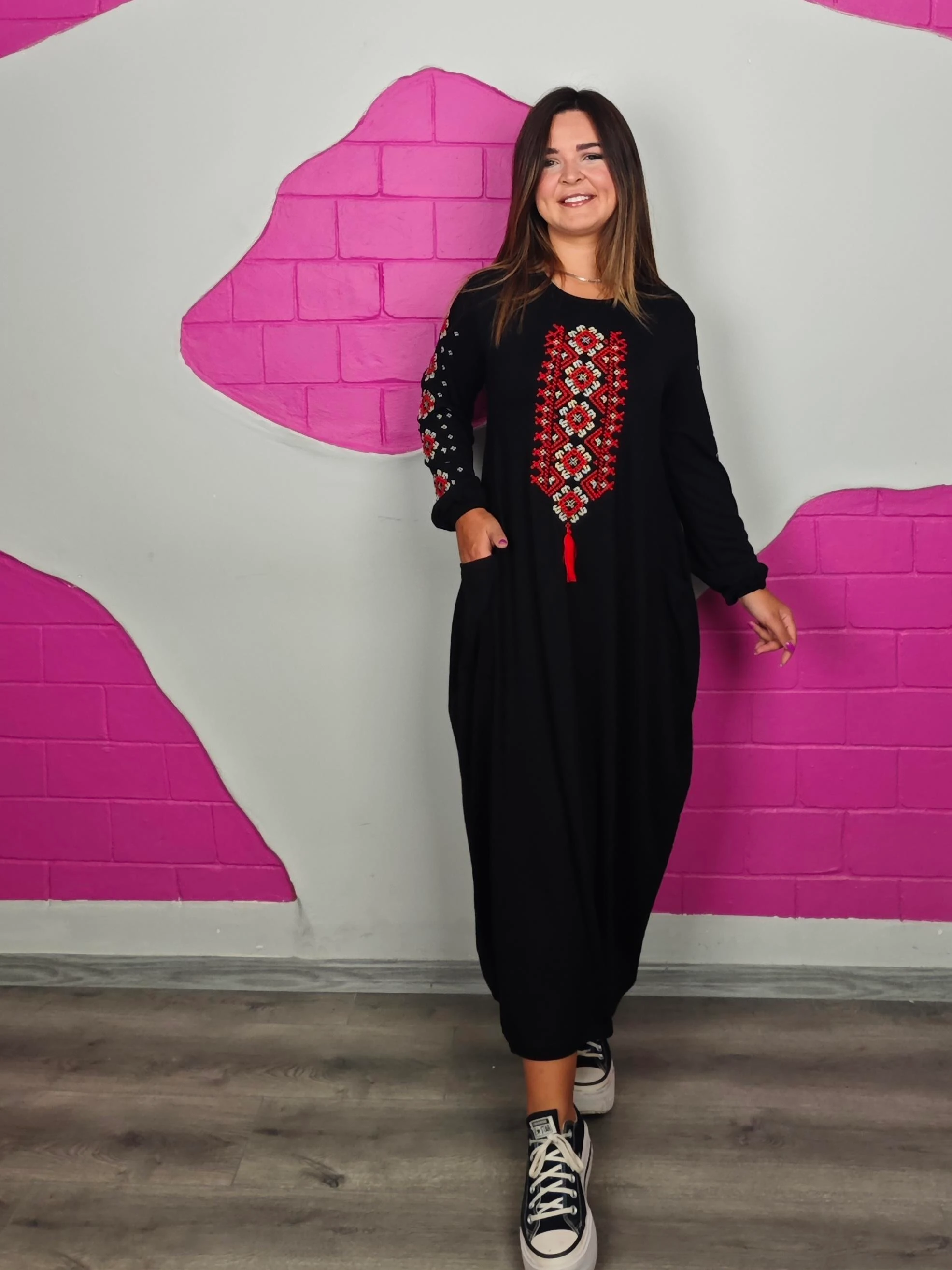 BÜYÜK BEDEN KIRMIZI NAKIŞLI ELBİSE