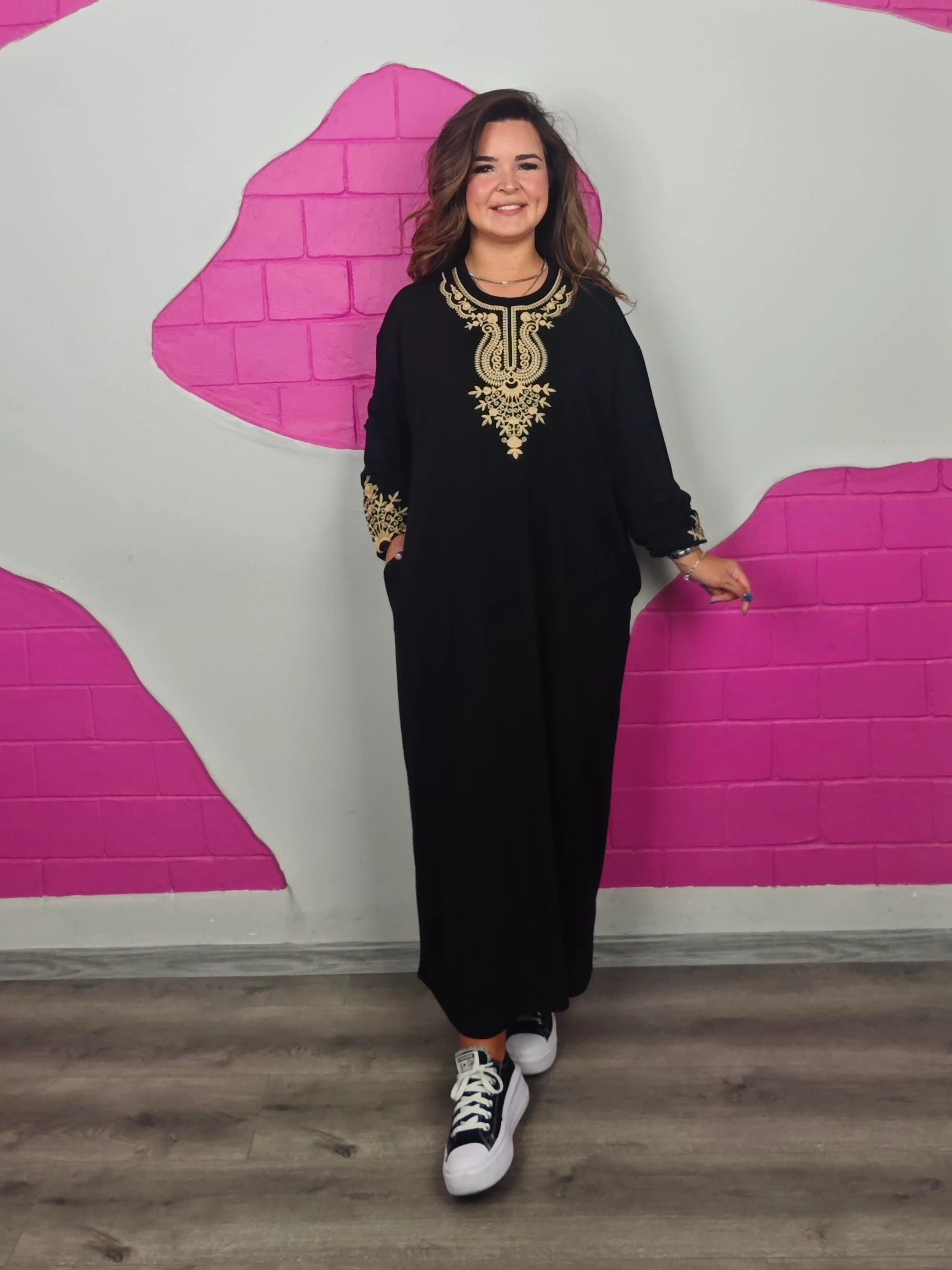 BÜYÜK BEDEN BATTAL KOL UCU NAKIŞLI ELBİSE