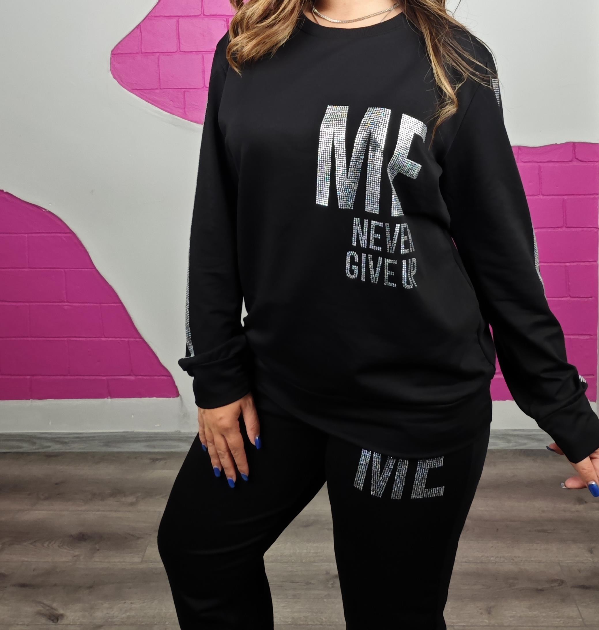 BÜYÜK BEDEN YAZILI TAŞLI TAKIM