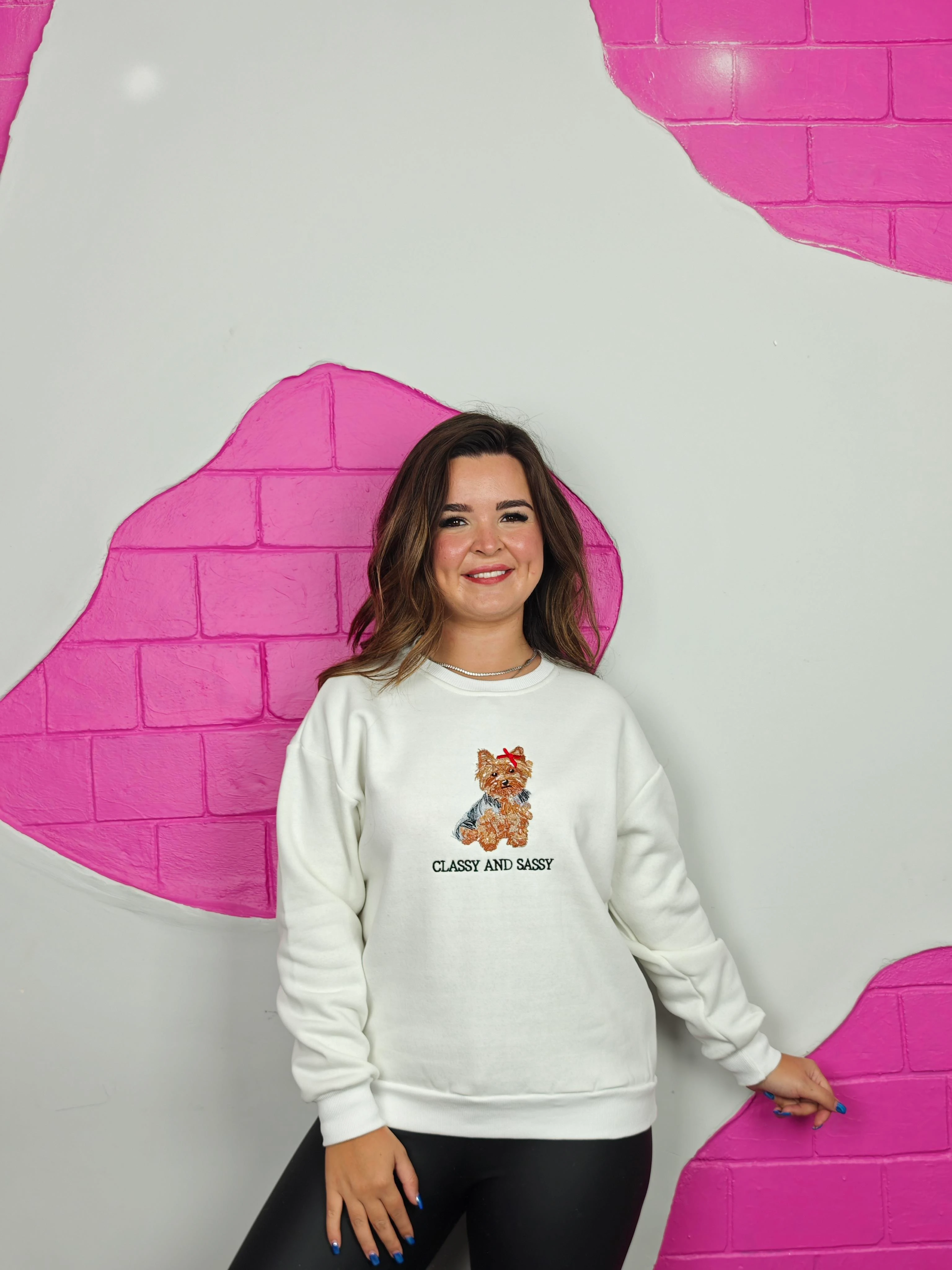 BÜYÜK BEDEN EKRU KÖPEK NAKIŞLI SWEATSHIRT