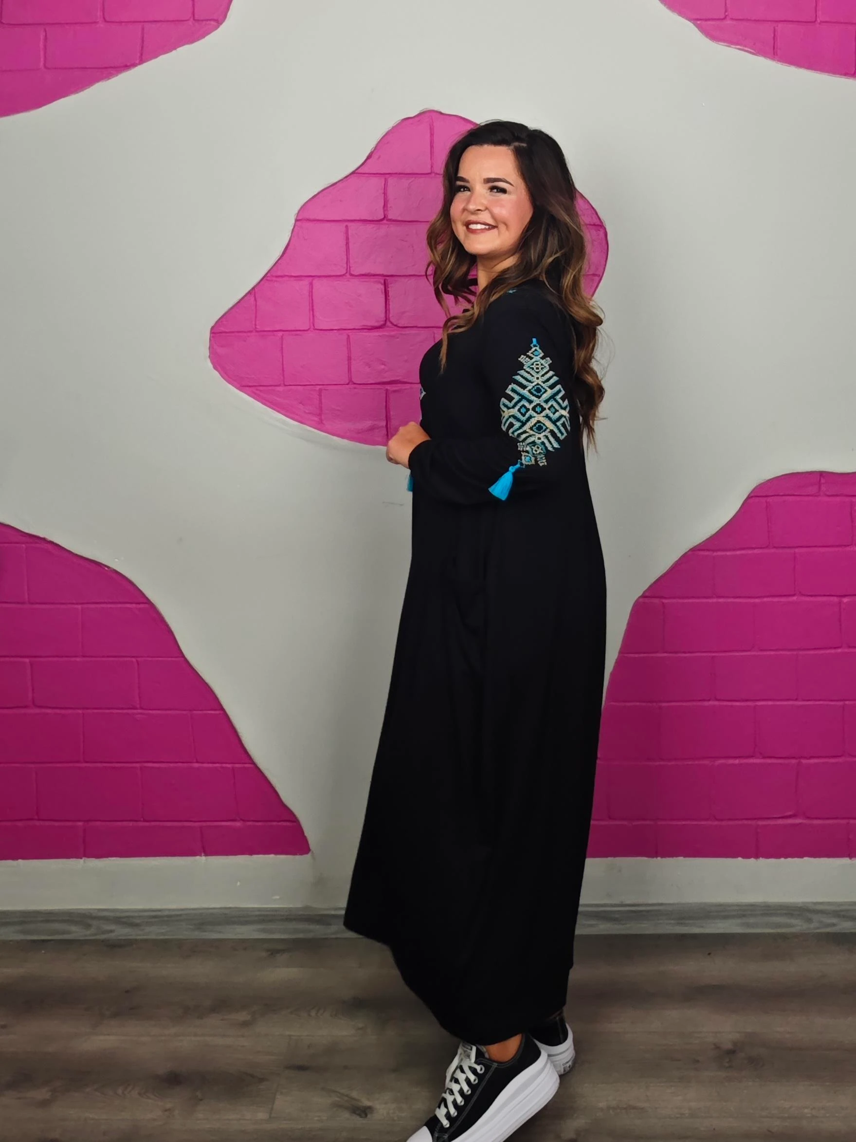 BÜYÜK BEDEN MAVİ NAKIŞLI ELBİSE