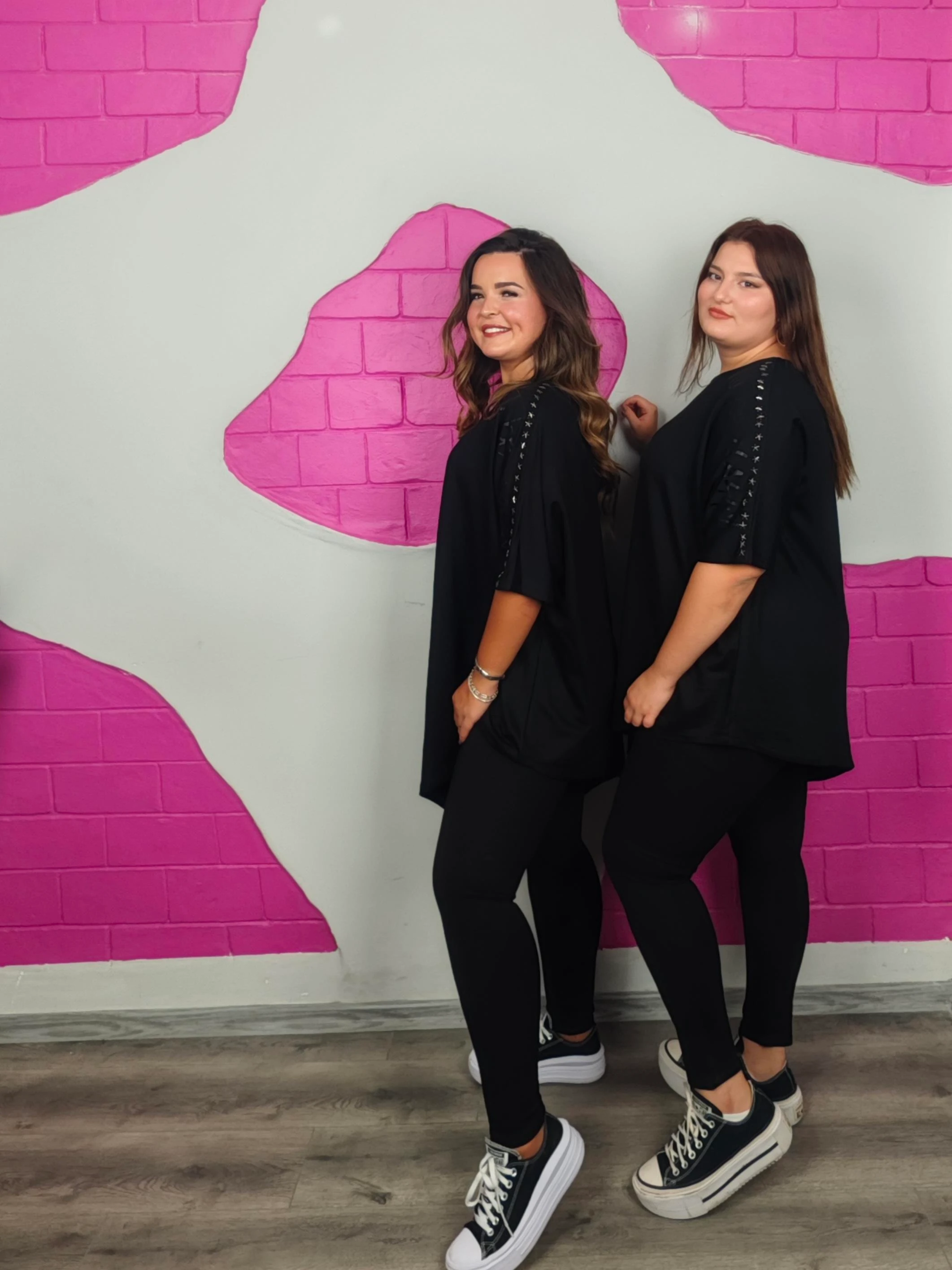 BÜYÜK BEDEN YILDIZ TROKLU BLUZ