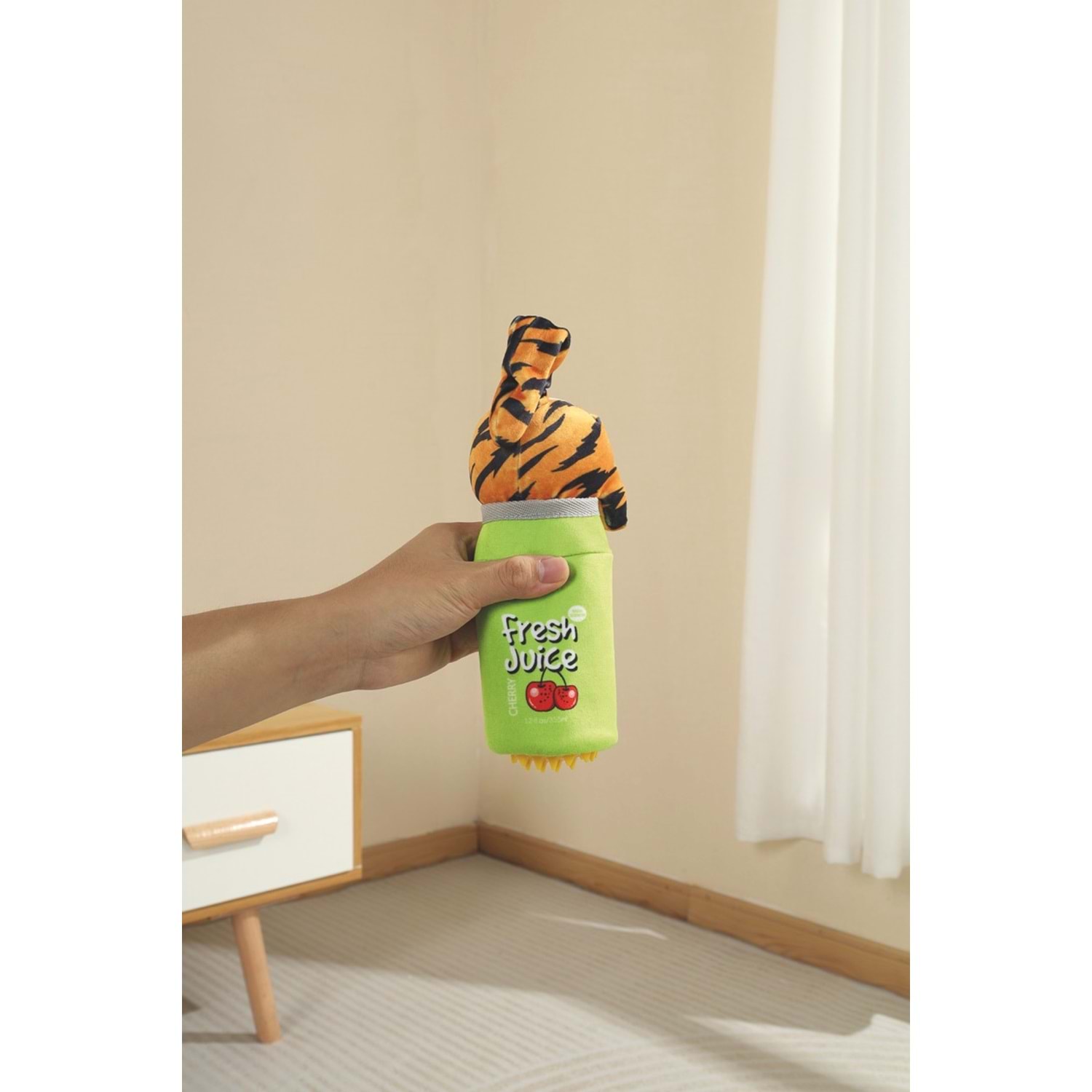 JesToys Snack Attack Köpek Oyuncağı - Ozzy
