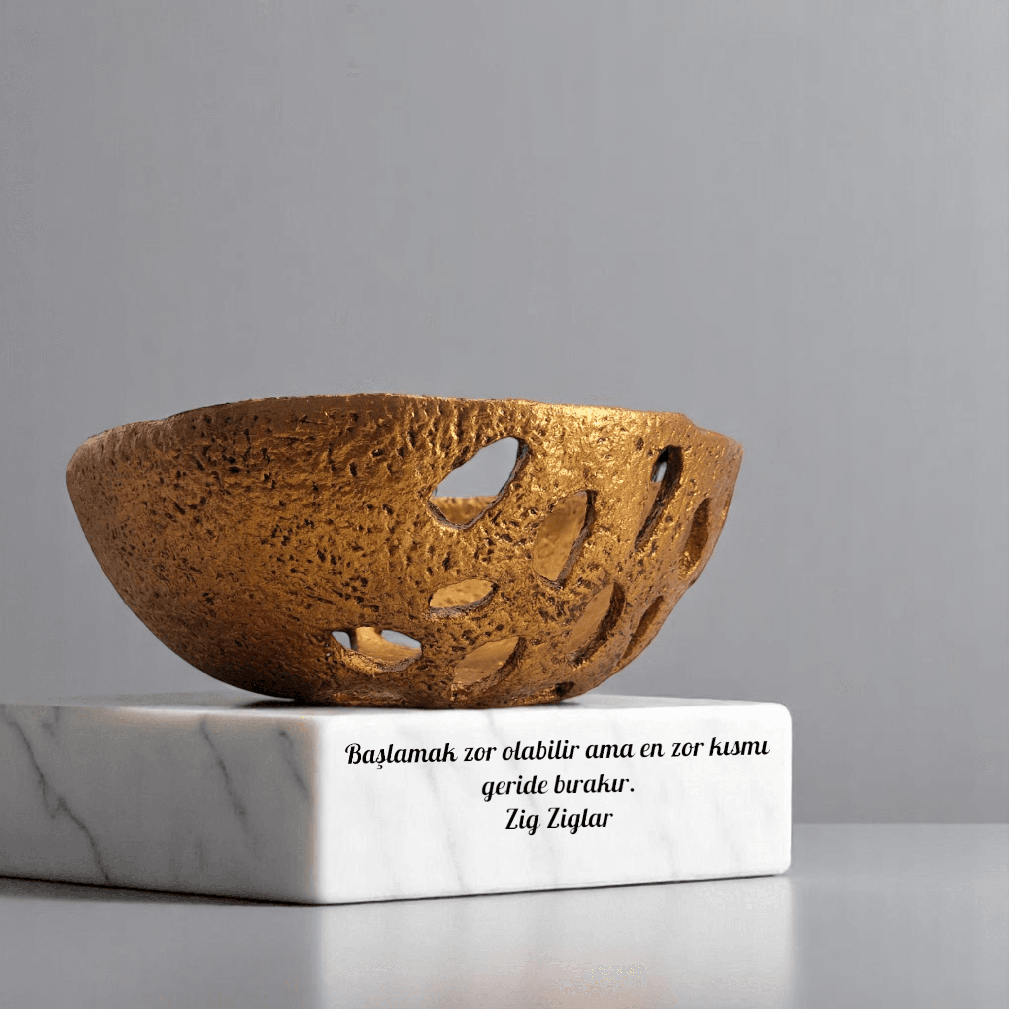 Antik Altın Oymalı Stonware Dekoratif Tabak TBK07 