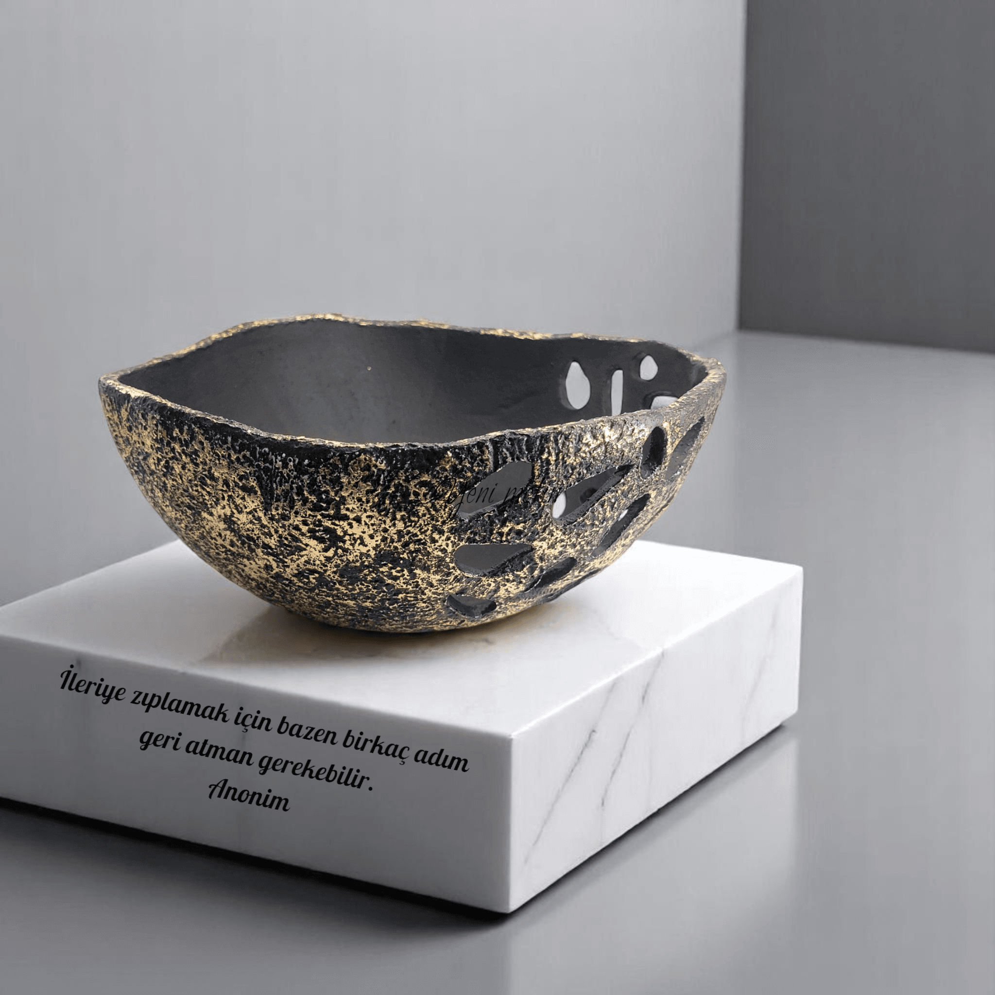 Altın Varaklı Stonware Dekoratif Tabak TBK09 