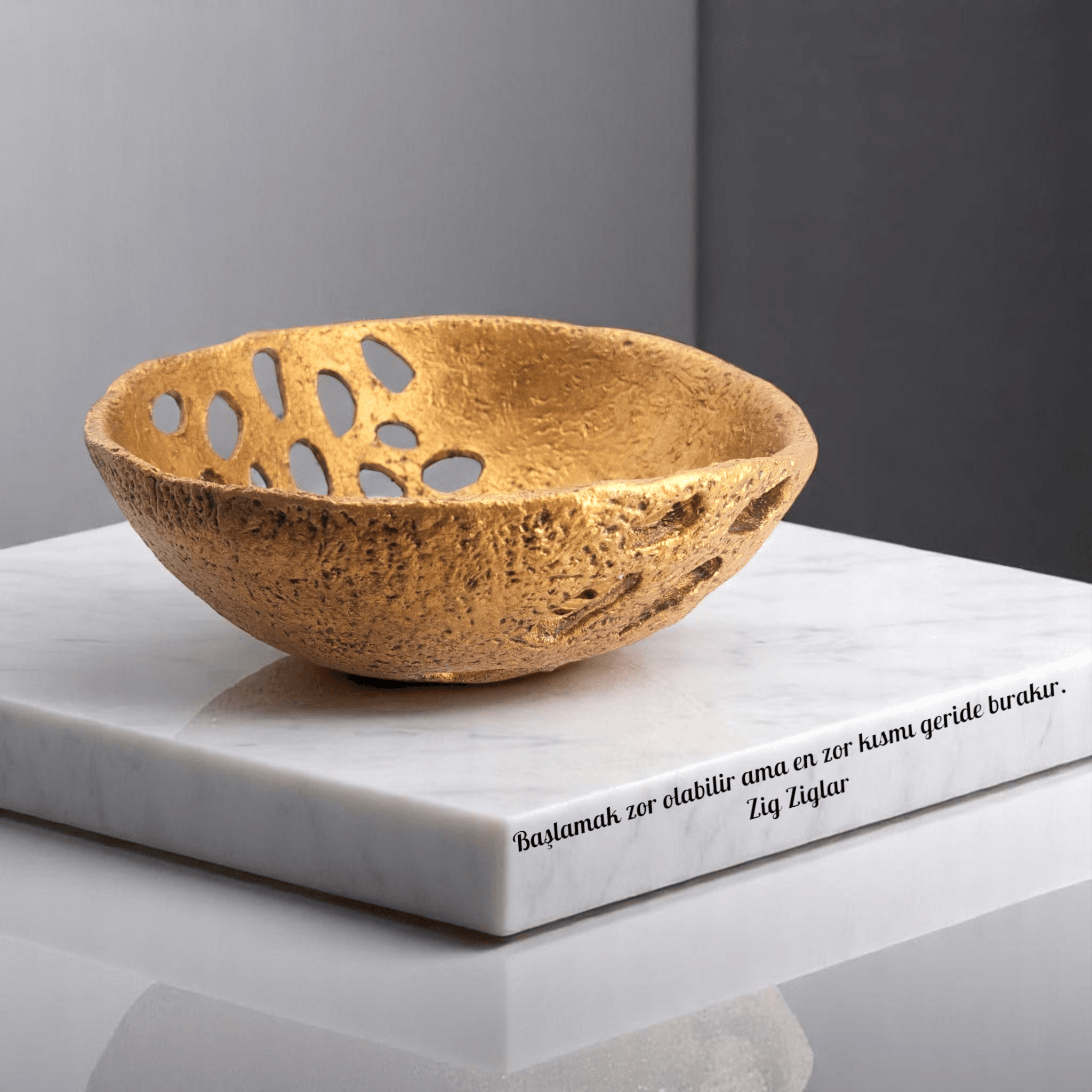 Antik Altın Oymalı Stonware Dekoratif Tabak TBK07 
