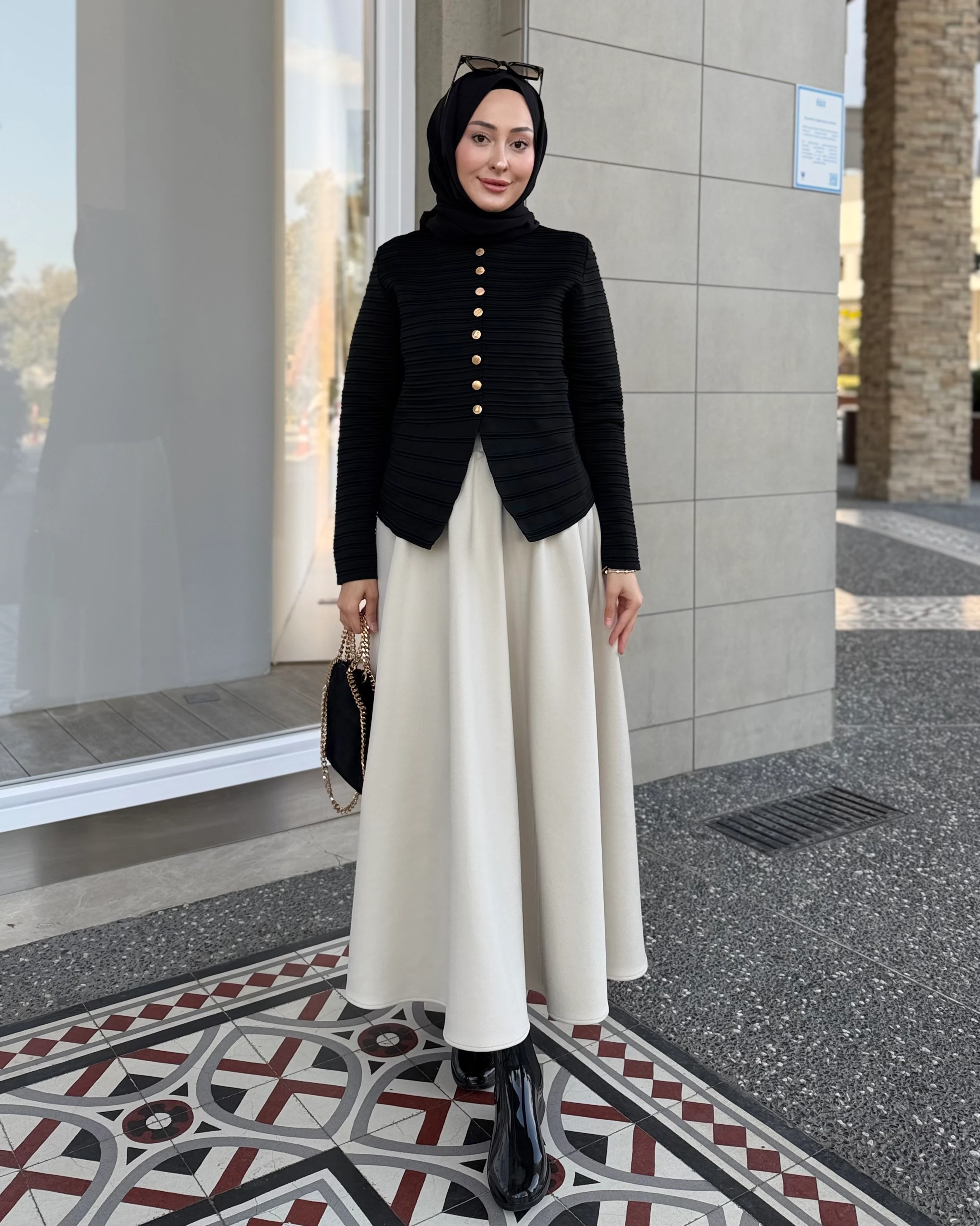 DÜĞMELİ HIRKA SİYAH