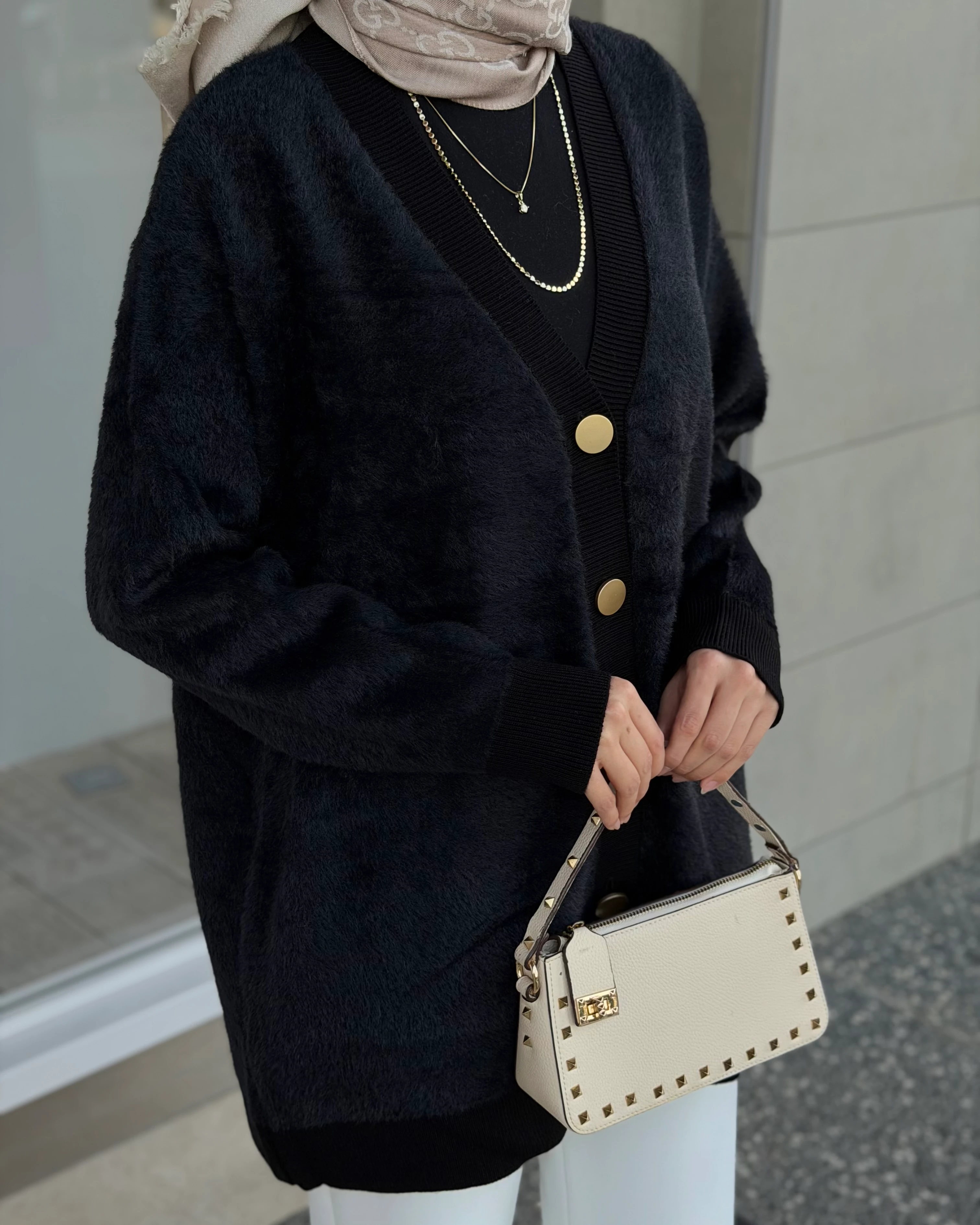 ANGORA DÜĞMELİ HIRKA SİYAH