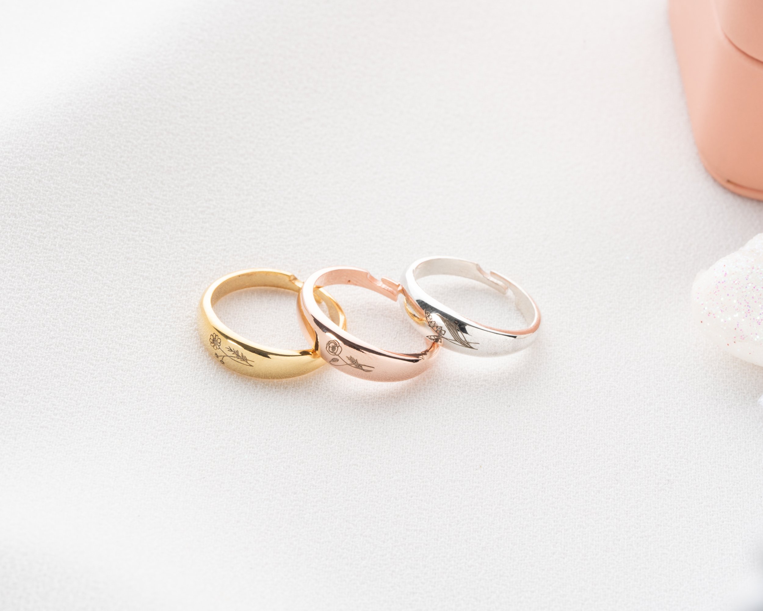 Customizable Ring: Personalized Beauty for Your Fingers