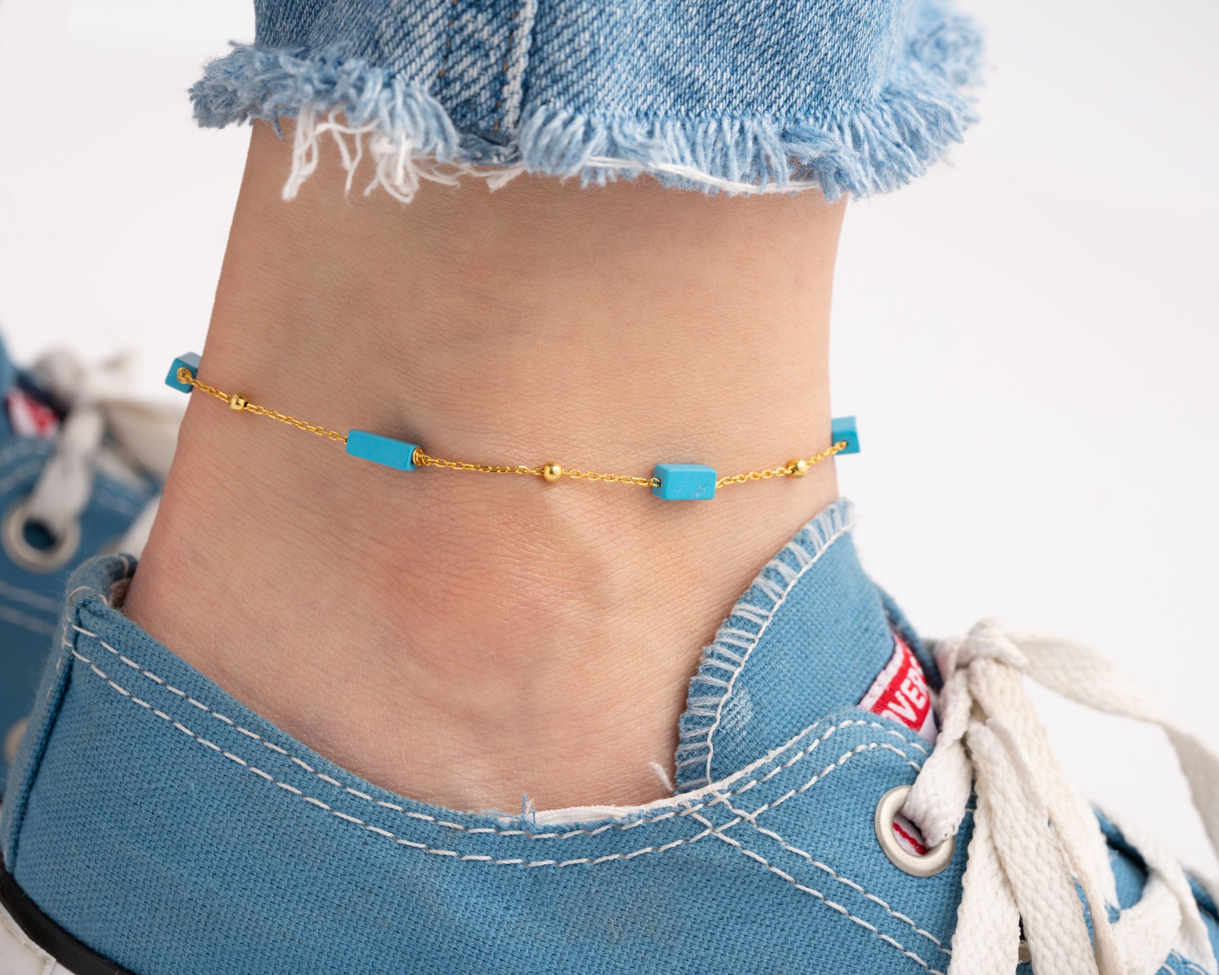 Birthstone Anklet: Personalized Beauty on Your Ankle