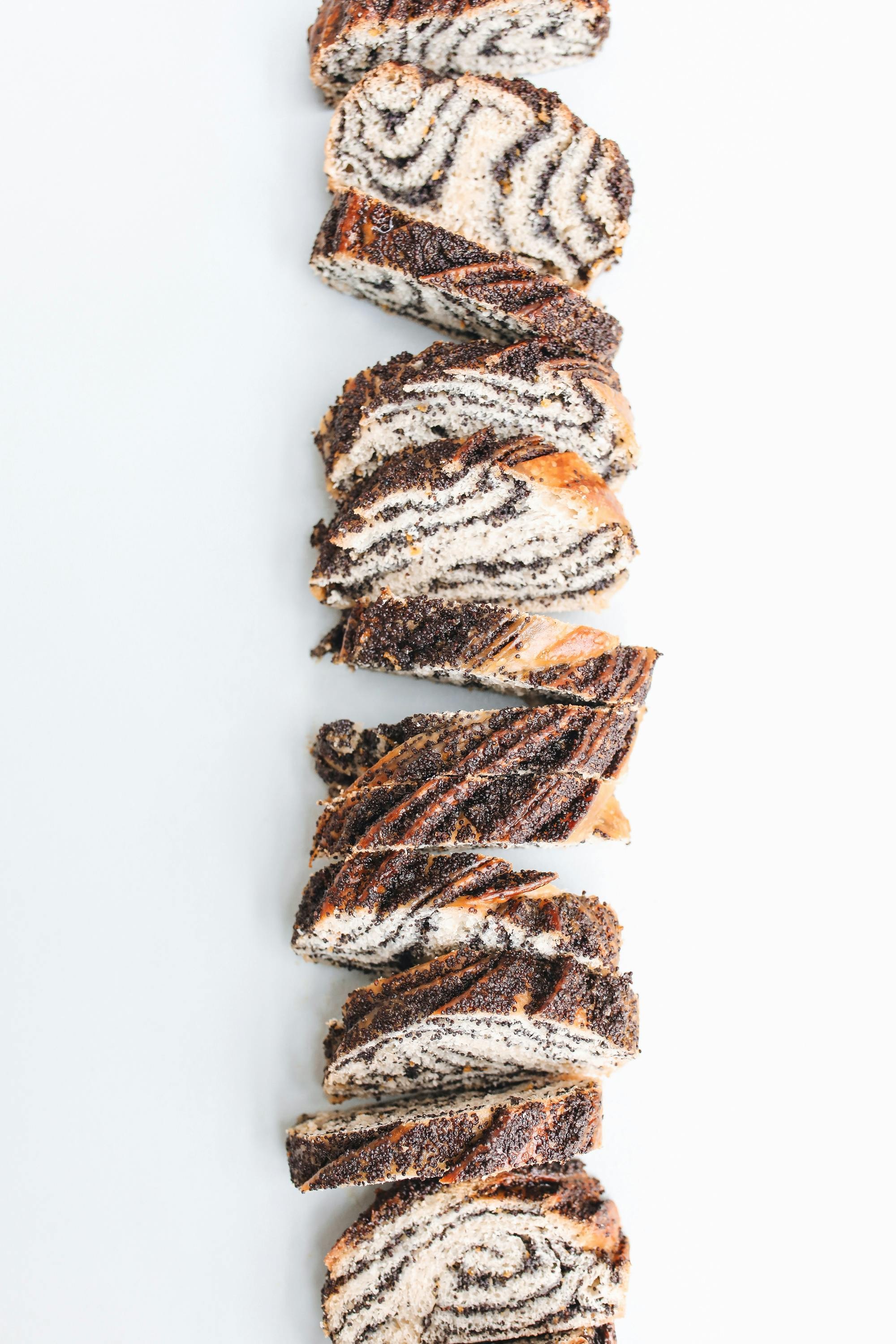 Glutensiz Tatlı: Tatlıdan Vazgeçmeden Sağlıklı Beslenmenin Sırrı
