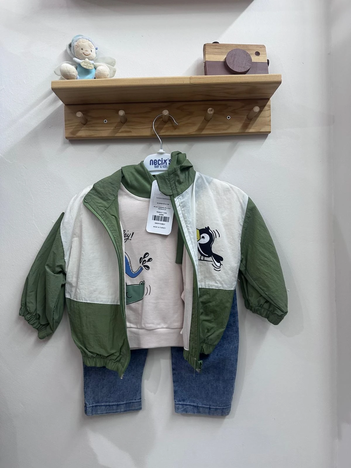 Kapşonlu 3’lü takım