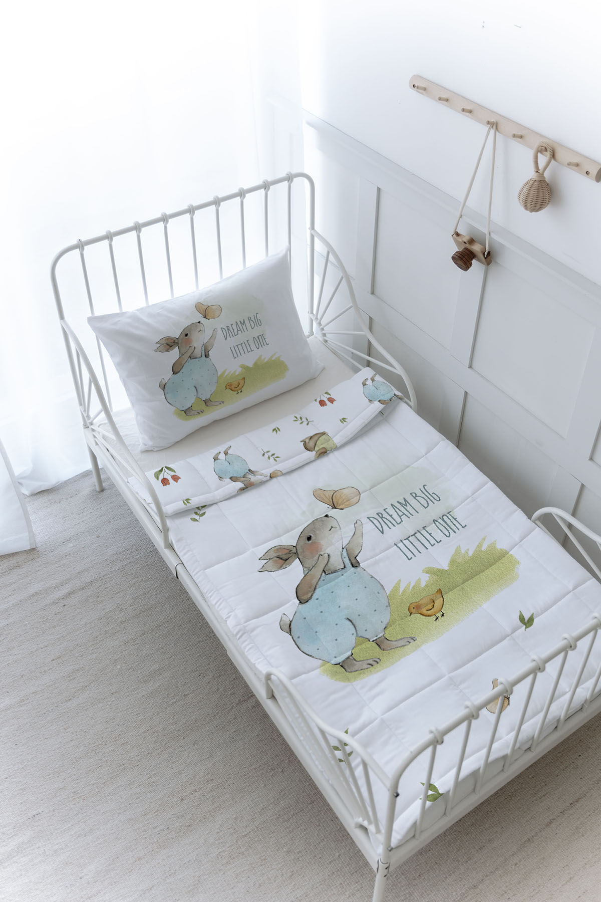 Organik Baskılı Yorgan Seti - Pure Baby Serisi - Kelebekle Oynayan Tavşan