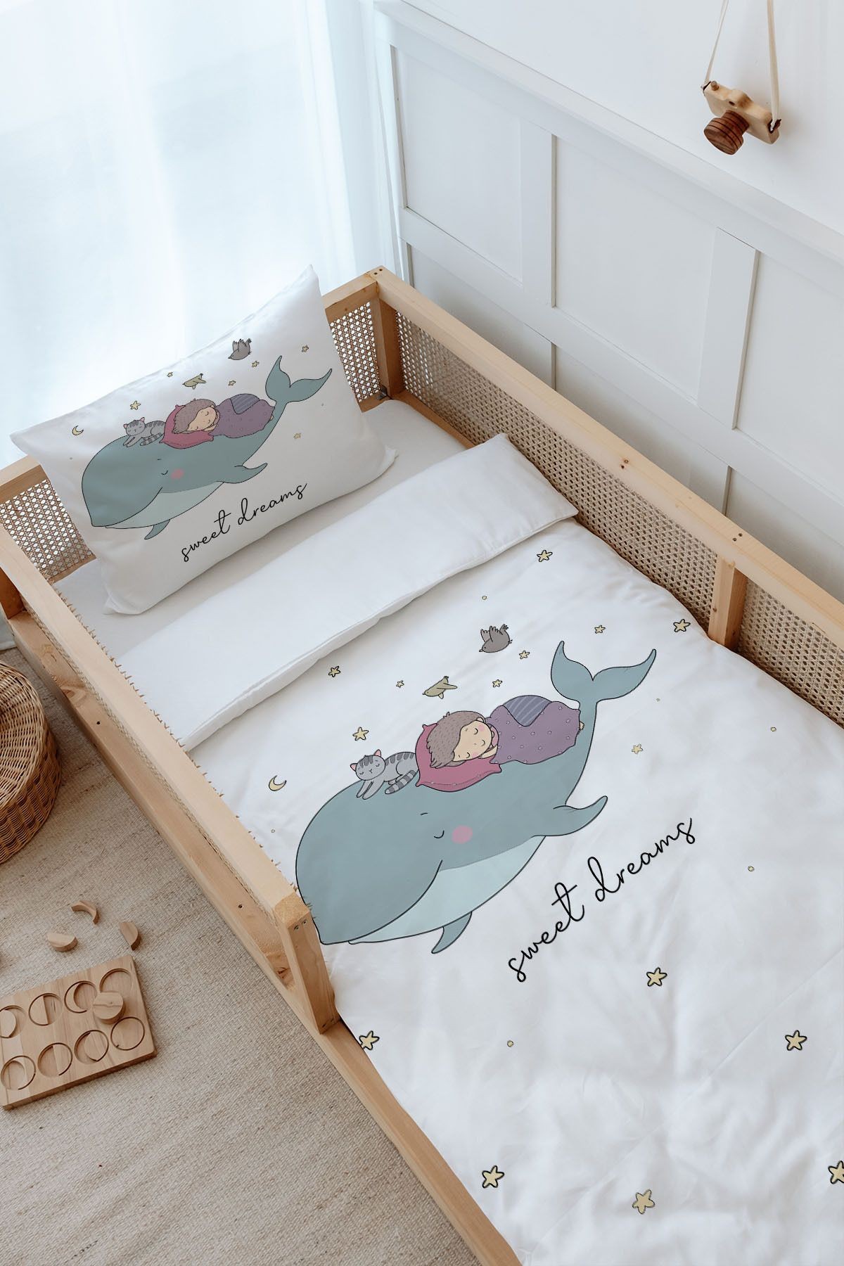 Montessori Nevresim Takımı - Pure Baby Serisi - Balina ve Çocuk