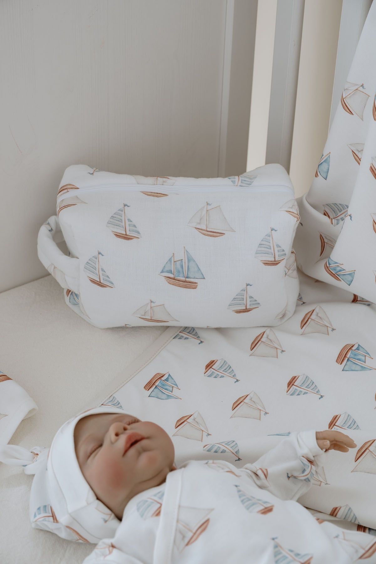 Organik Hastane Çıkışı - Pureline Series - Sail Boats