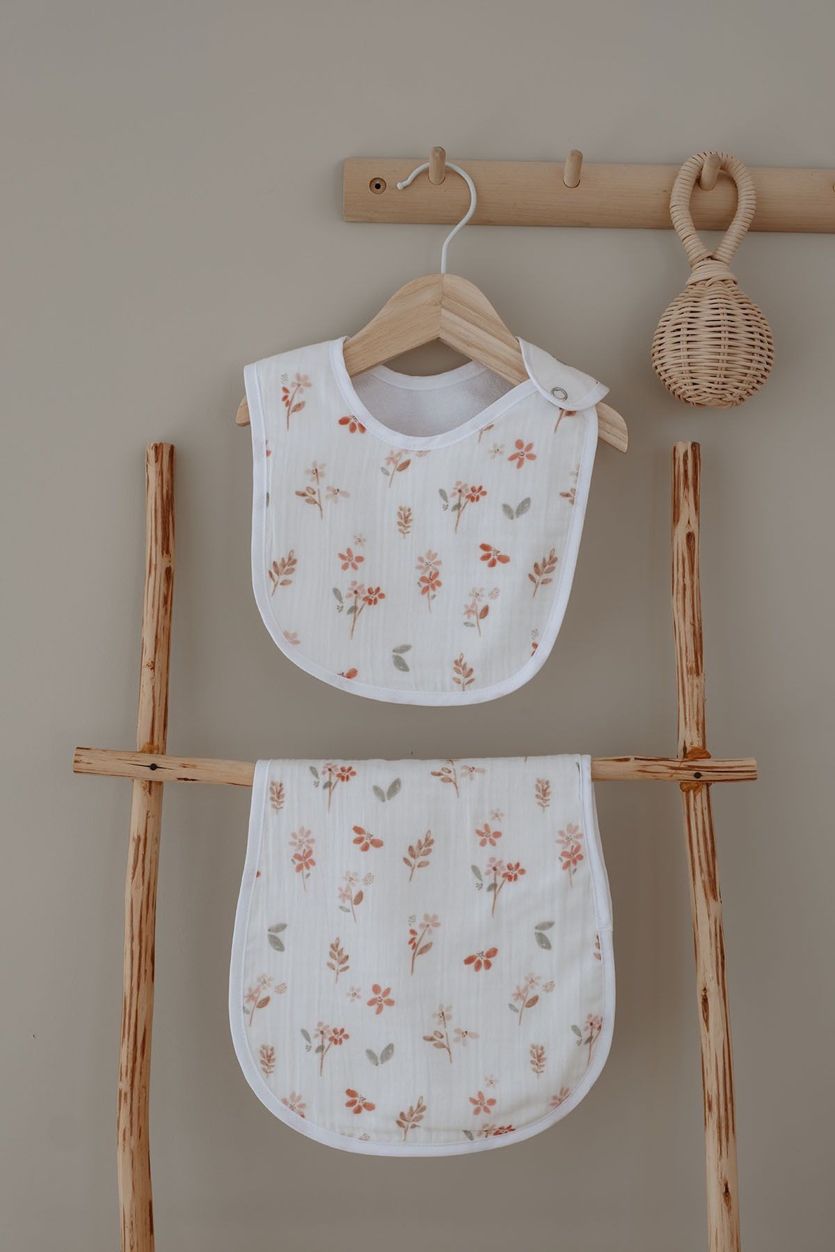 Müslin Önlük ve Omuz Bezi - Pureline Series - Warm Flowers