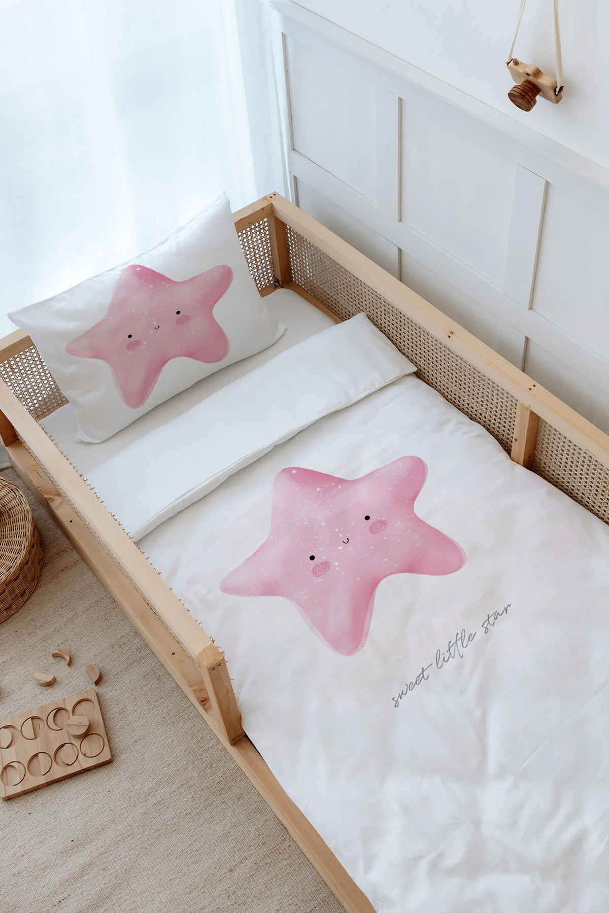 Montessori Nevresim Takımı - Pembe Pofuduk Yıldız