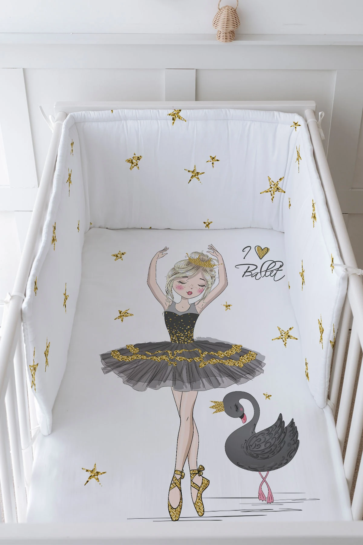 Bebek Başucu Koruyucu ve Baskılı Çarşaflı Uyku Seti - For Baby Serisi - Siyah Kuğulu Balerin