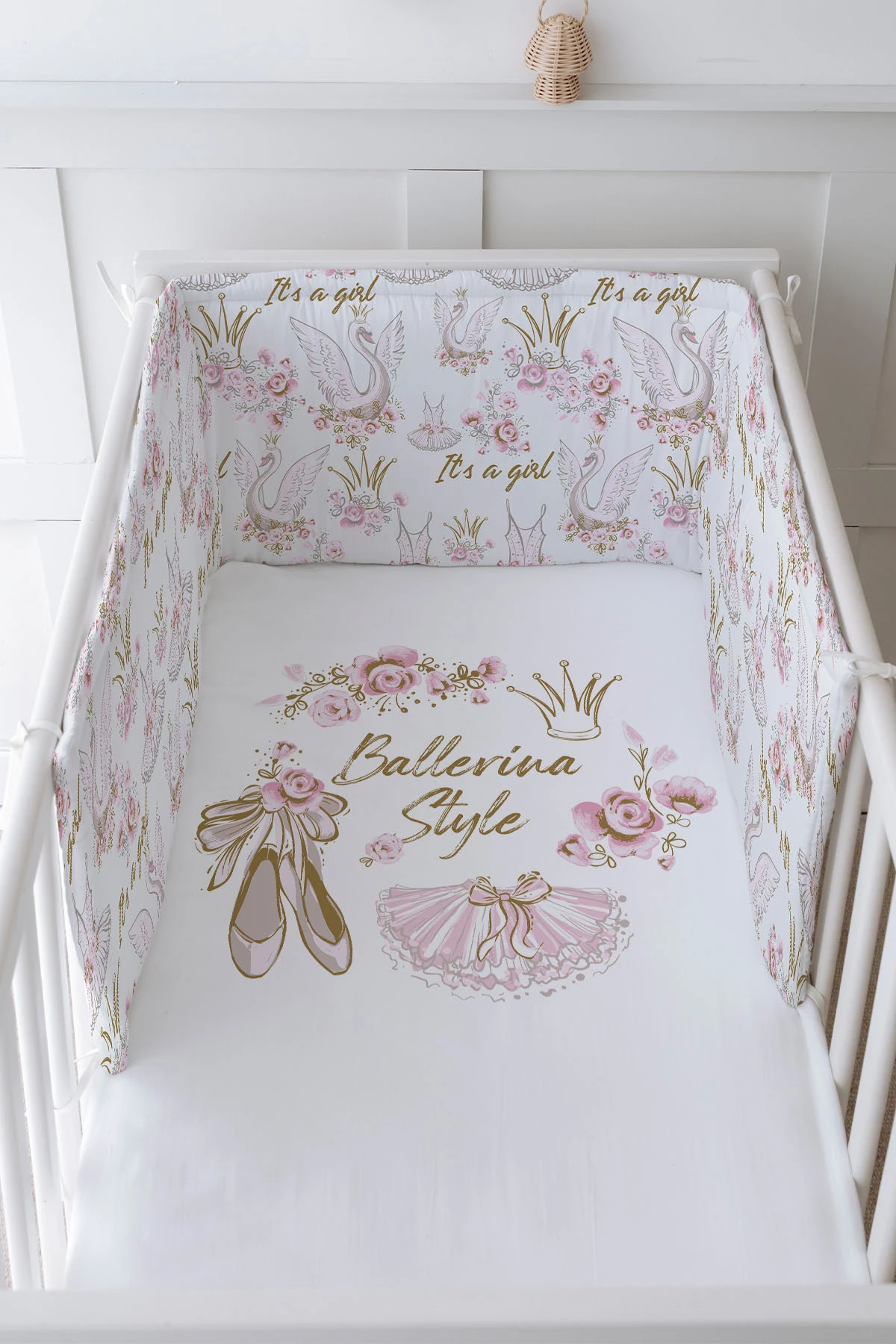 Bebek Başucu Koruyucu ve Baskılı Çarşaflı Uyku Seti - For Baby Serisi - Altın Bale Kıyafetleri