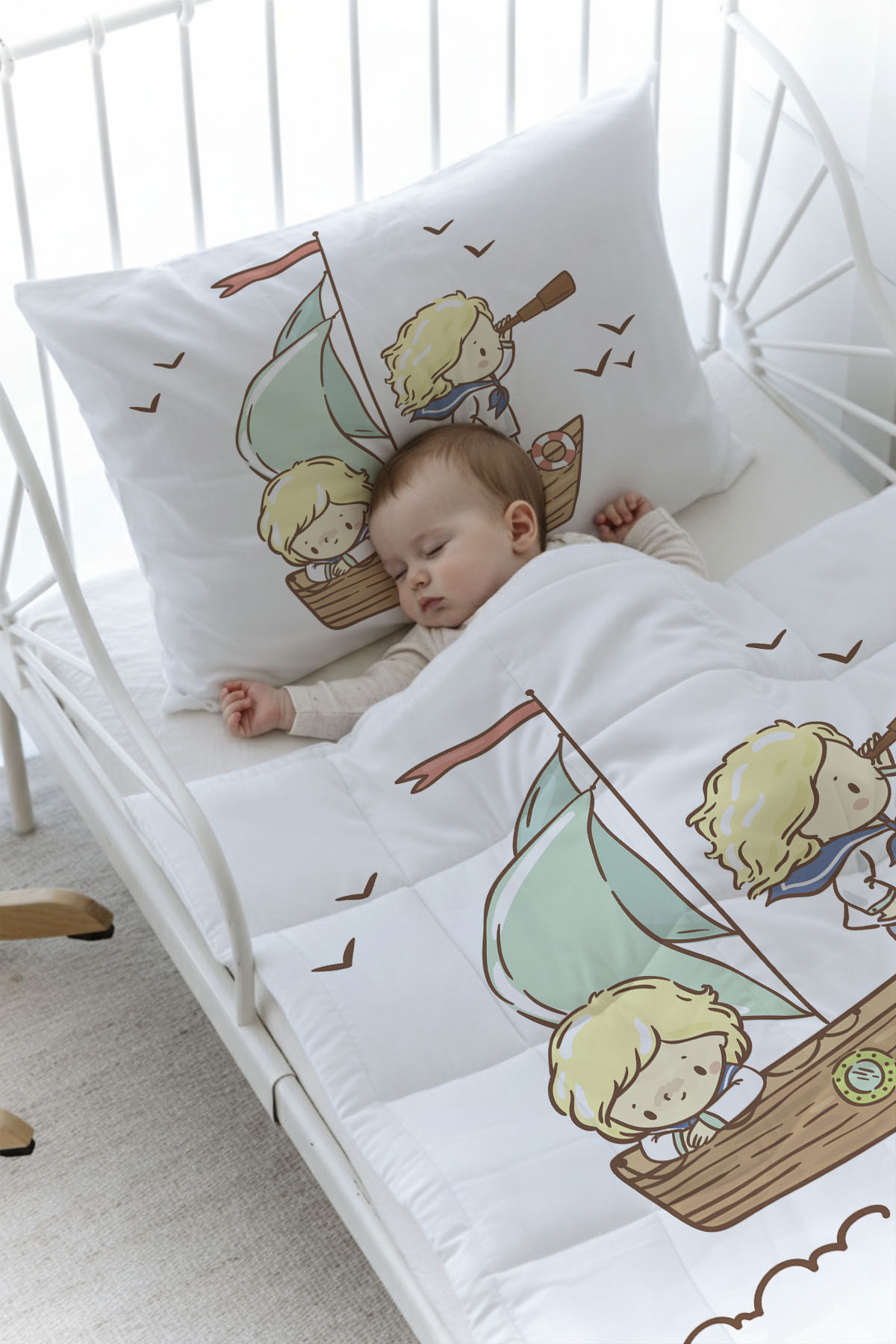 Organik Baskılı Yorgan Seti - Pure Baby Serisi - Sevimli Kaptan ve Miço