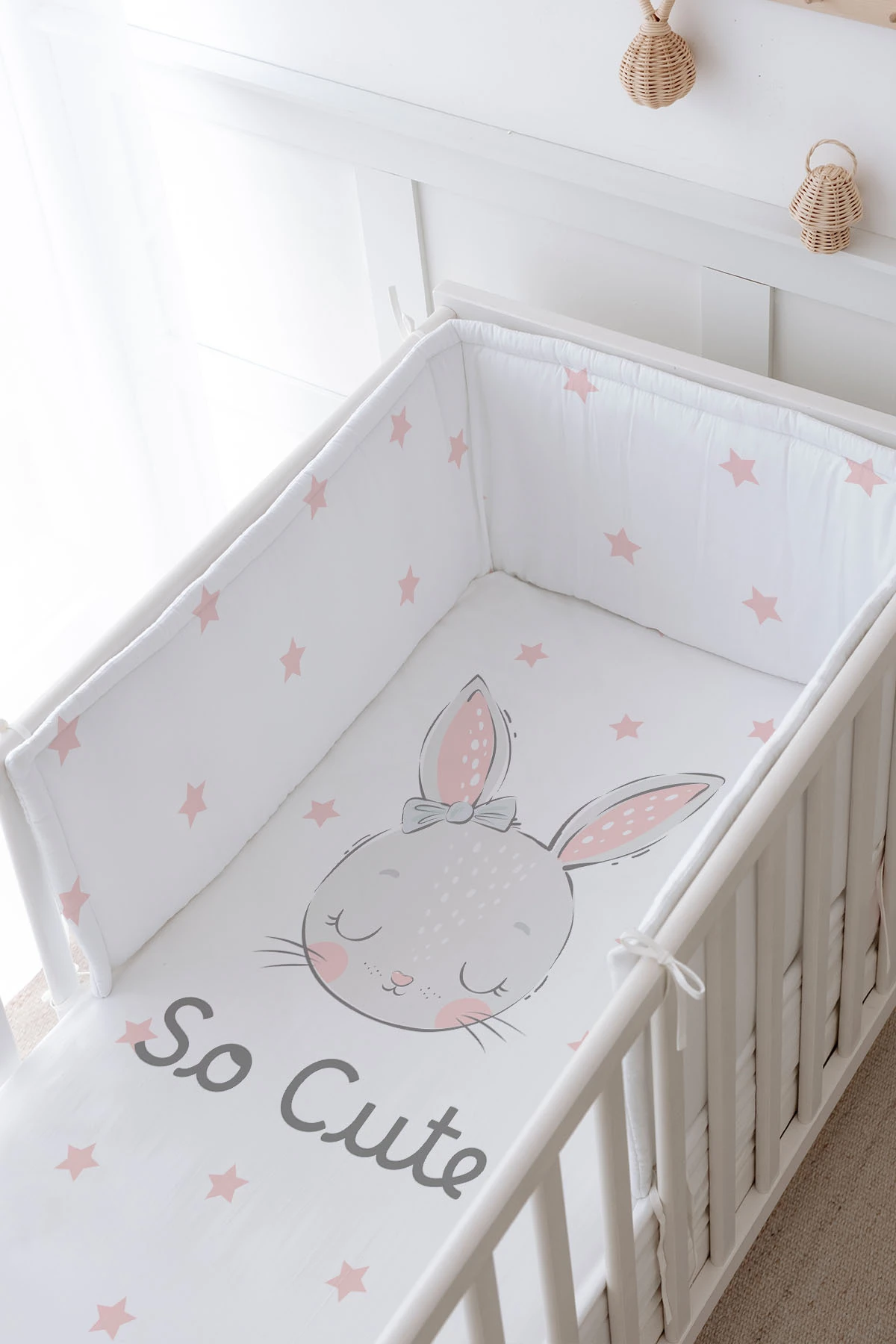 Bebek Başucu Koruyucu ve Baskılı Çarşaflı Uyku Seti - For Baby Serisi - Pembe Kulaklı Tavşan