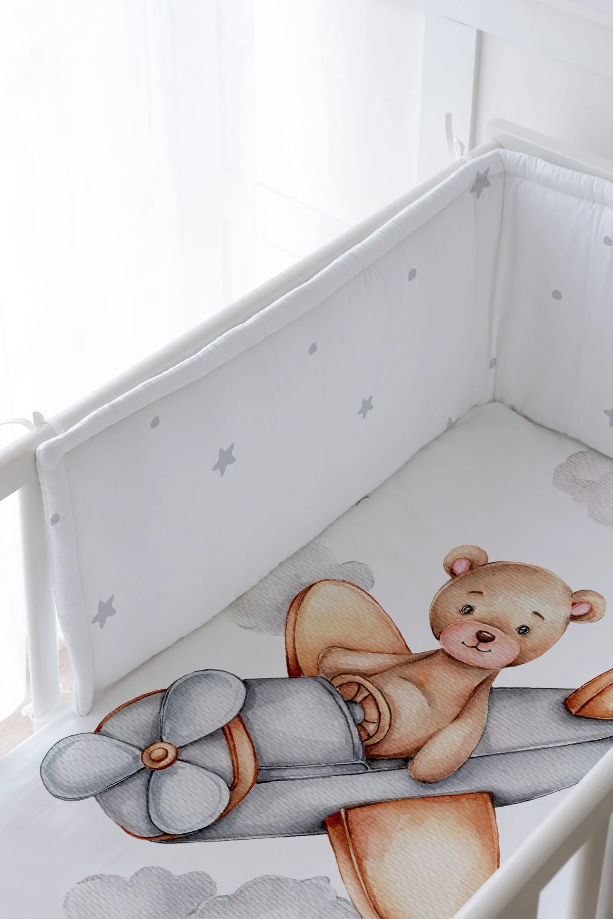 Bebek Başucu Koruyucu ve Baskılı Çarşaflı Uyku Seti - Pure Baby Serisi - Uçan Ayı