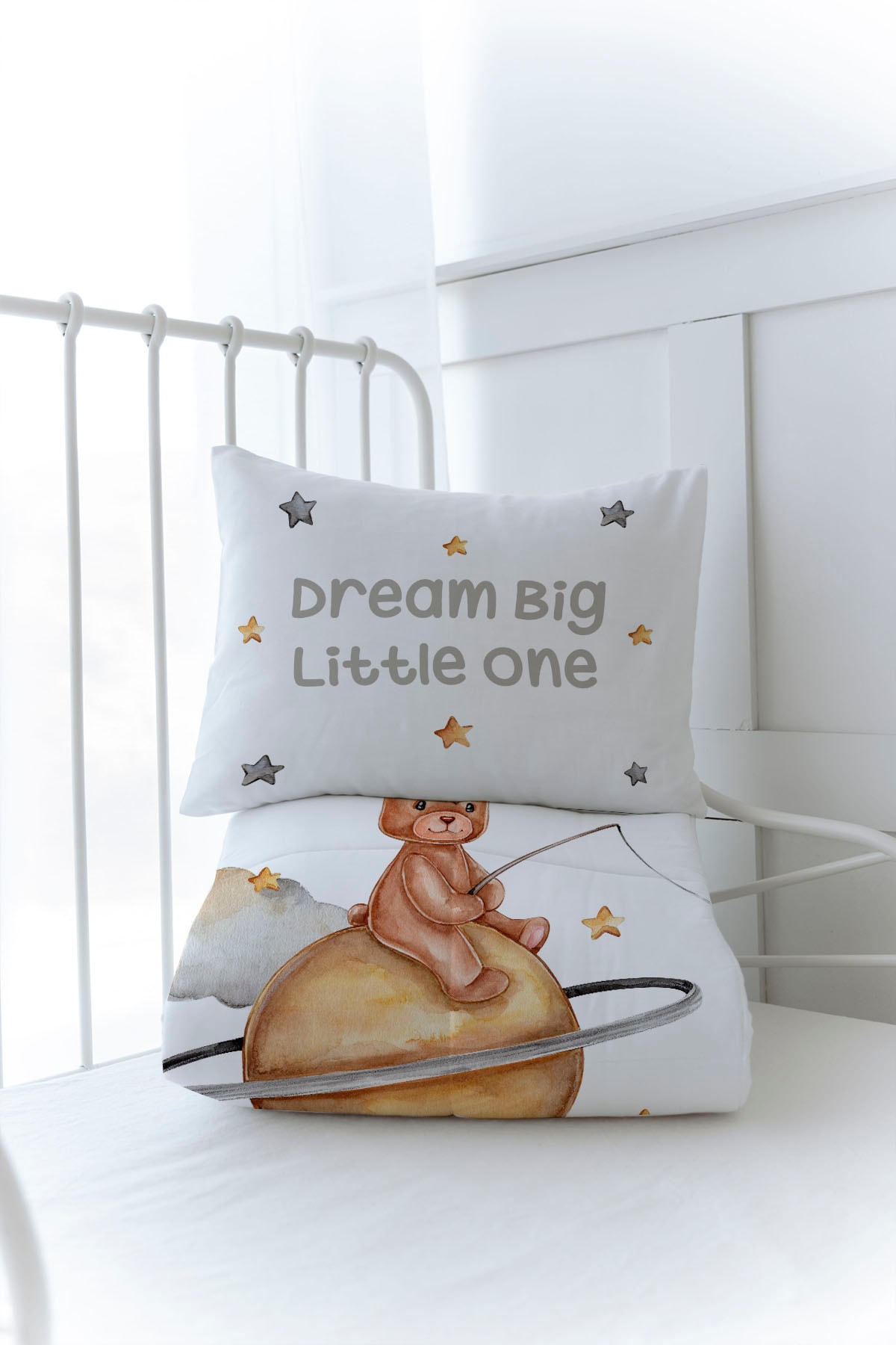 Organik Baskılı Yorgan Seti - Pure Baby Serisi - Yıldız Tutan Ayı
