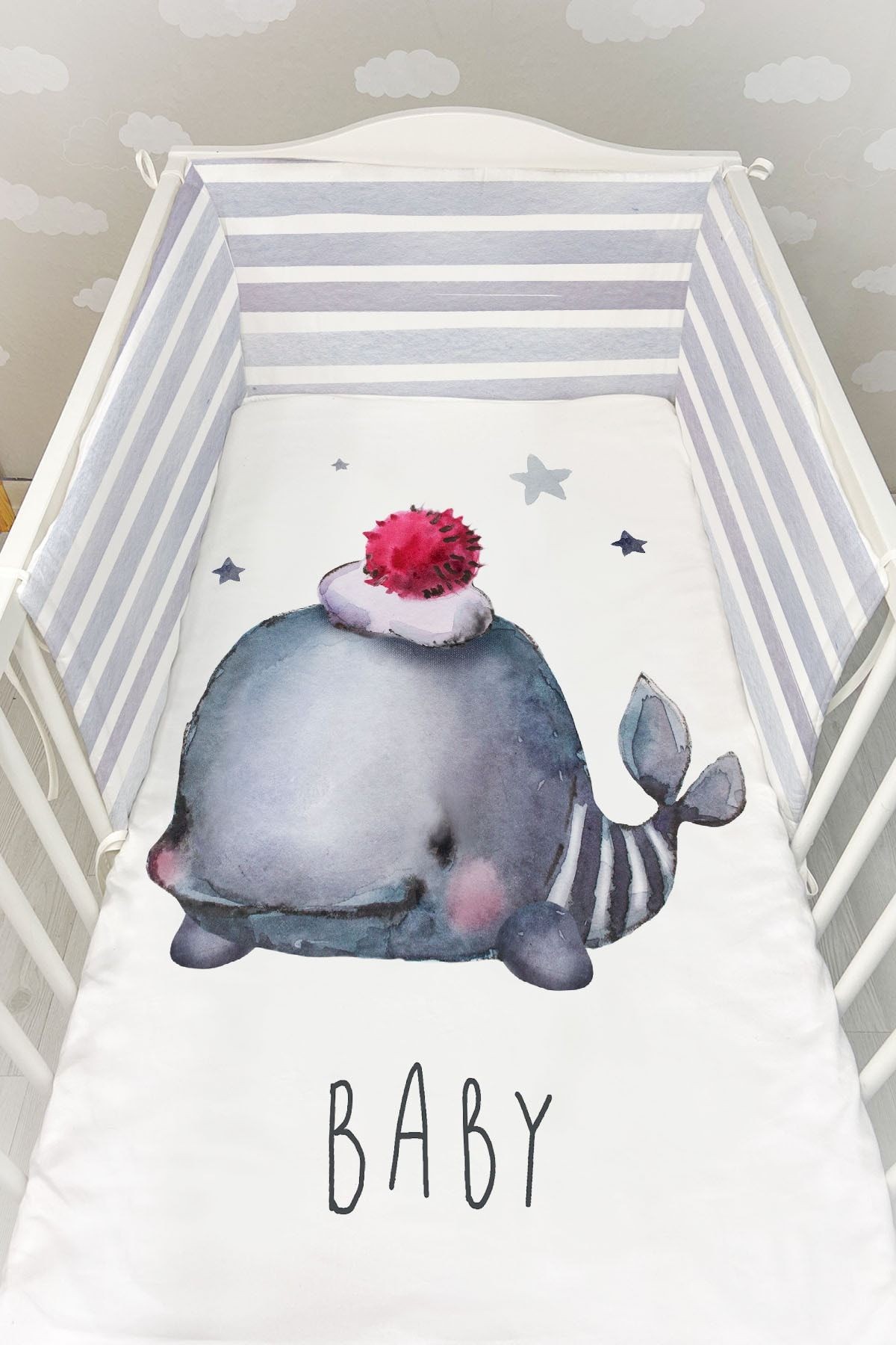 Bebek Başucu Koruyucu ve Baskılı Çarşaflı Uyku Seti - Pure Baby Serisi - Sevimli Balina