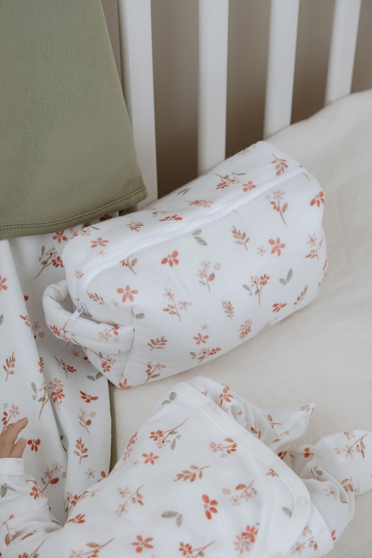 Organik Hastane Çıkışı - Pureline Series - Soft Bloom