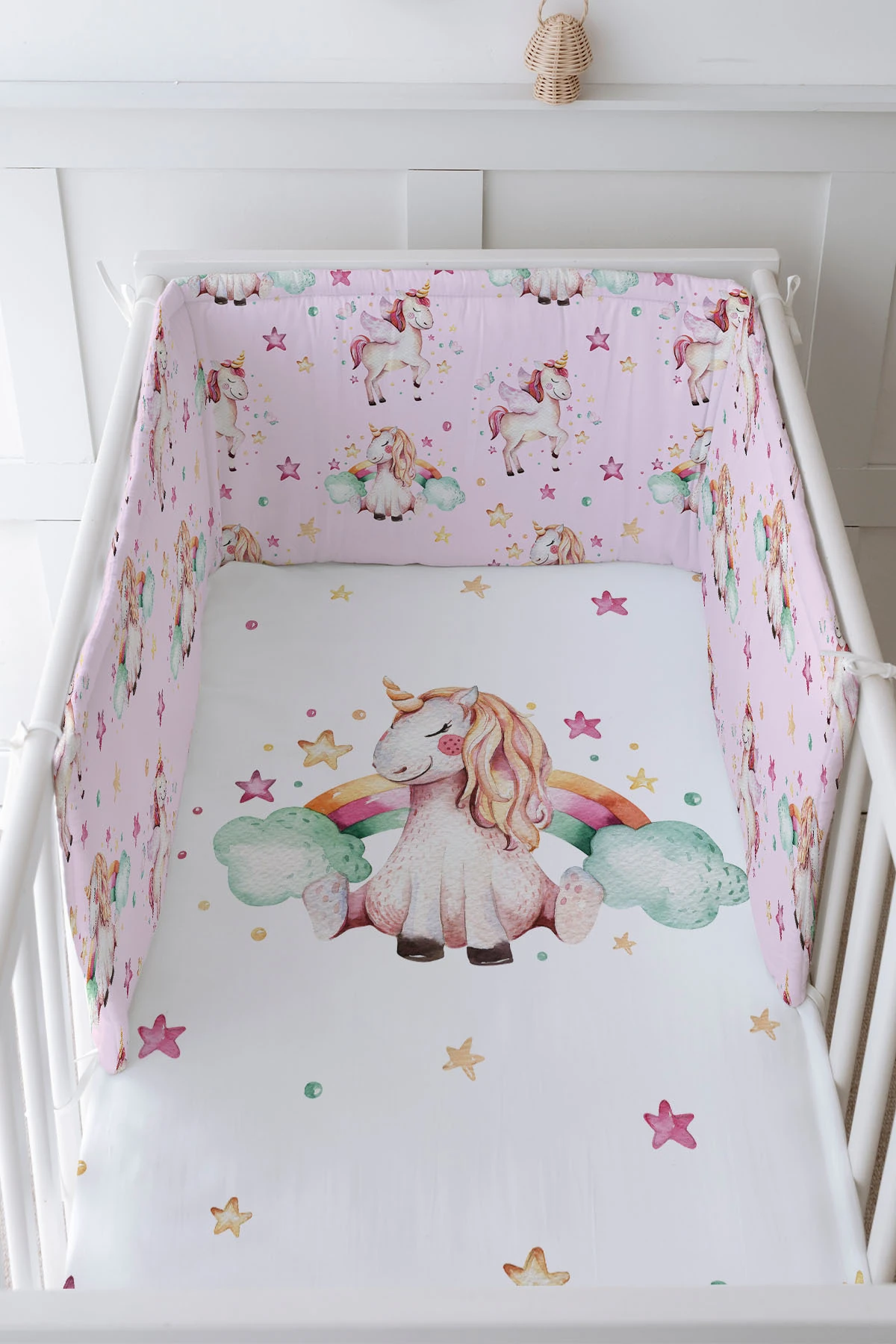 Bebek Başucu Koruyucu ve Baskılı Çarşaflı Uyku Seti - For Baby Serisi - Gökkuşaklı Unicorn